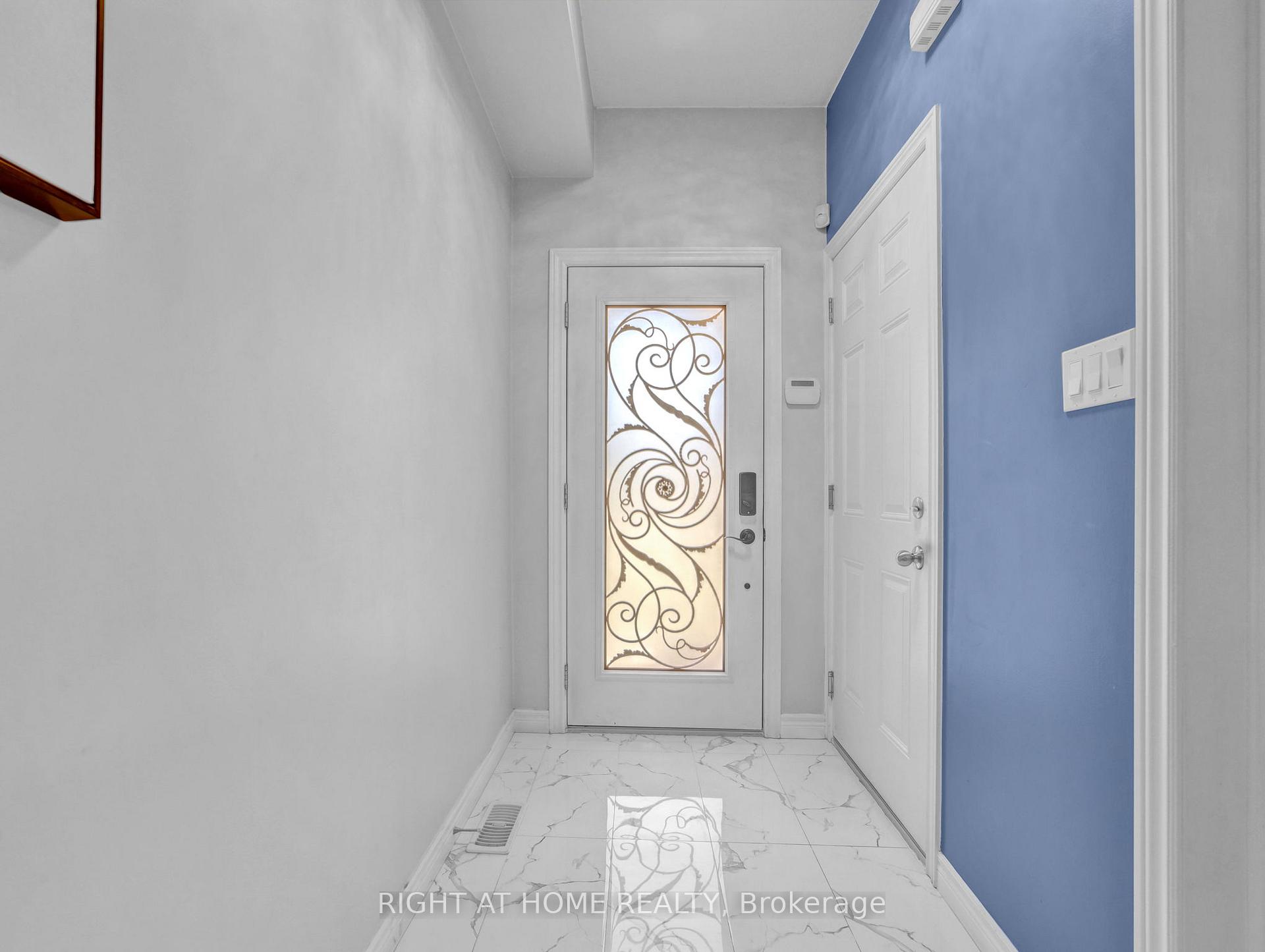 Photo 4 of 9 Medici Lane, Hamilton, Carpenter — HOMEH