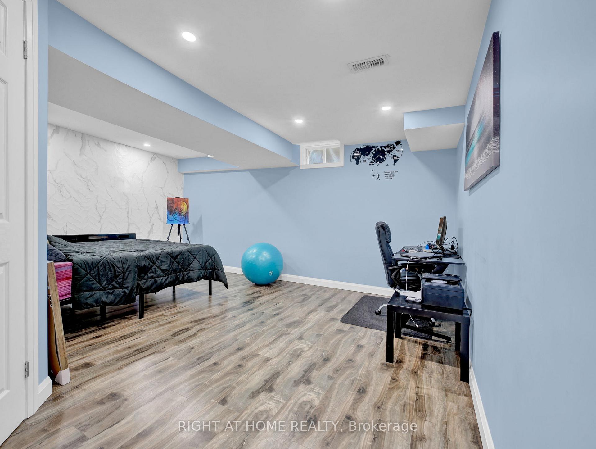 Photo 39 of 9 Medici Lane, Hamilton, Carpenter — HOMEH