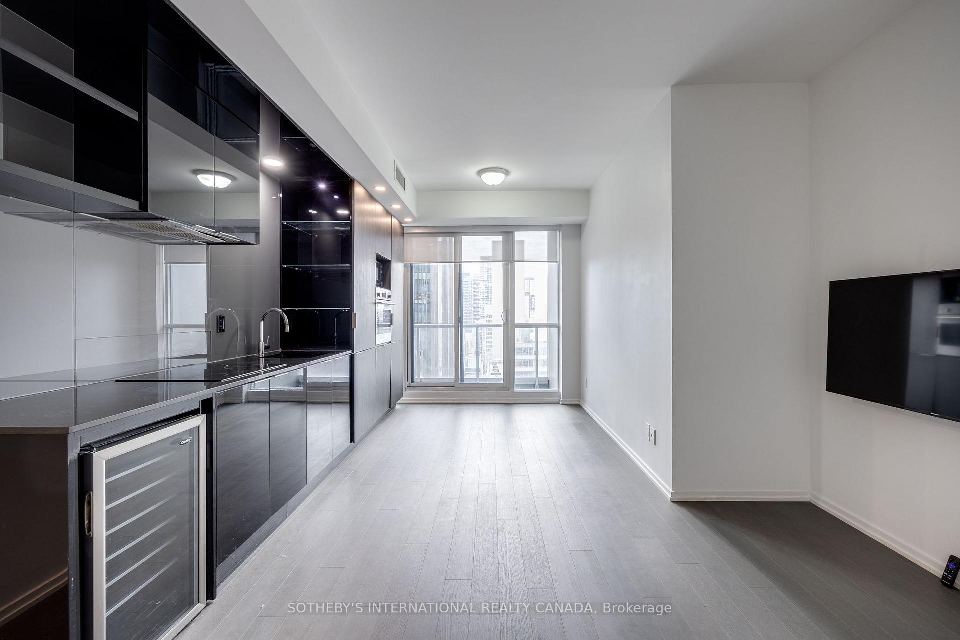 Photo 6 of Unit 2014, 70 Temperance Street, Toronto, Bay Street Corridor — HOMEH