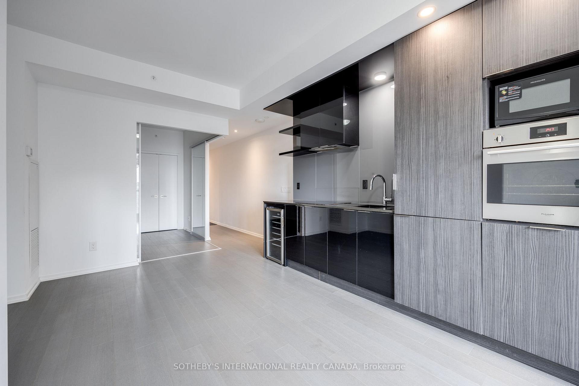Photo 7 of Unit 2014, 70 Temperance Street, Toronto, Bay Street Corridor — HOMEH