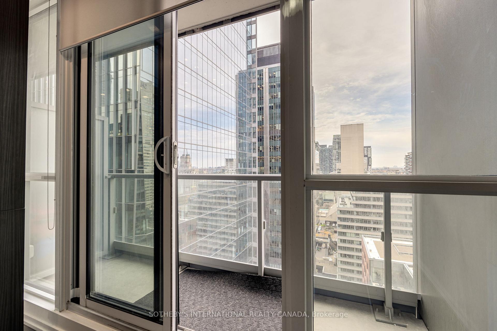 Photo 9 of Unit 2014, 70 Temperance Street, Toronto, Bay Street Corridor — HOMEH