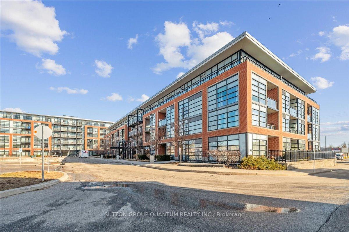Front of Unit 108, 155 St.Leger Street