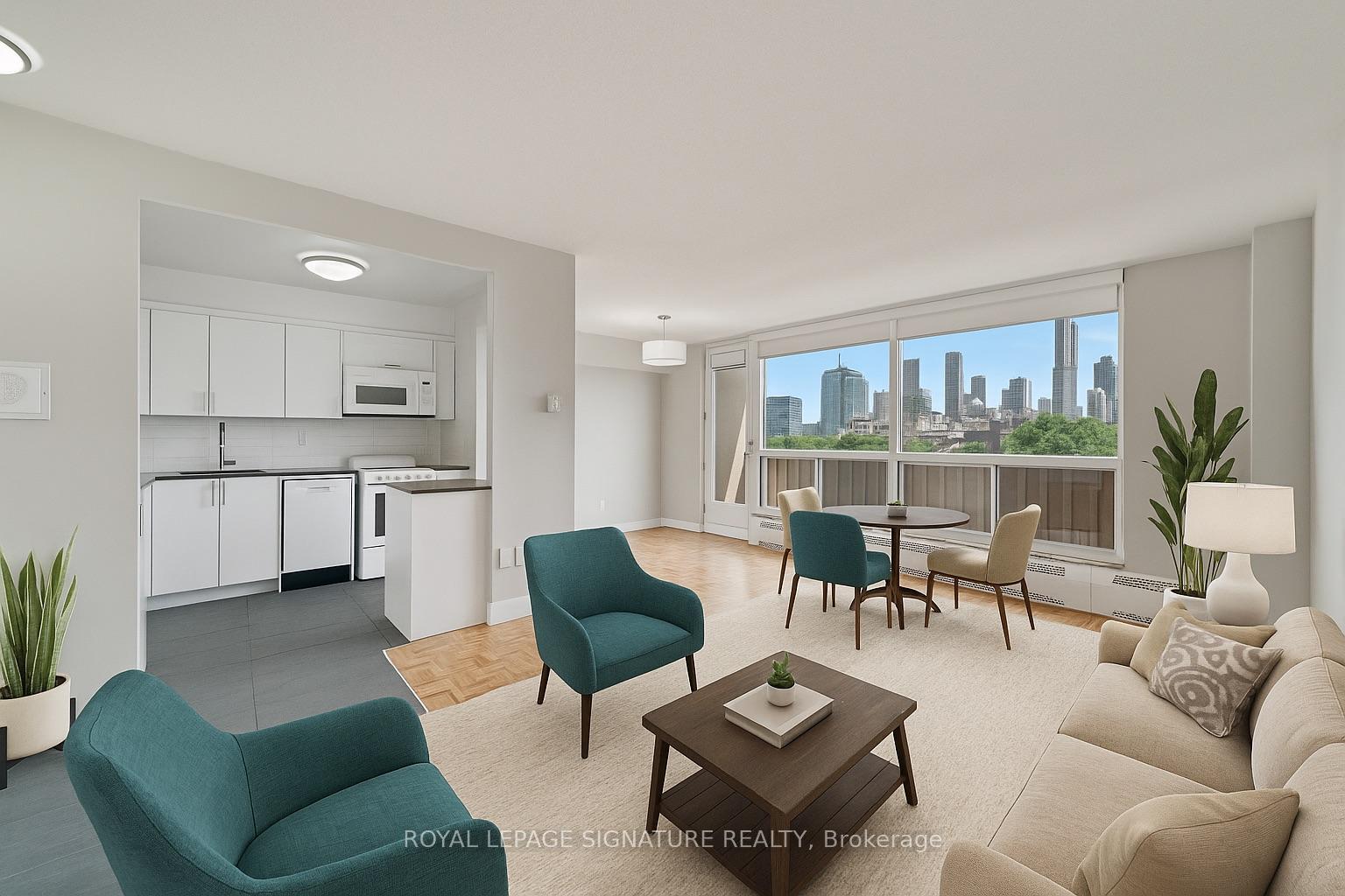 Front of Unit 2215, 666 Spadina Avenue