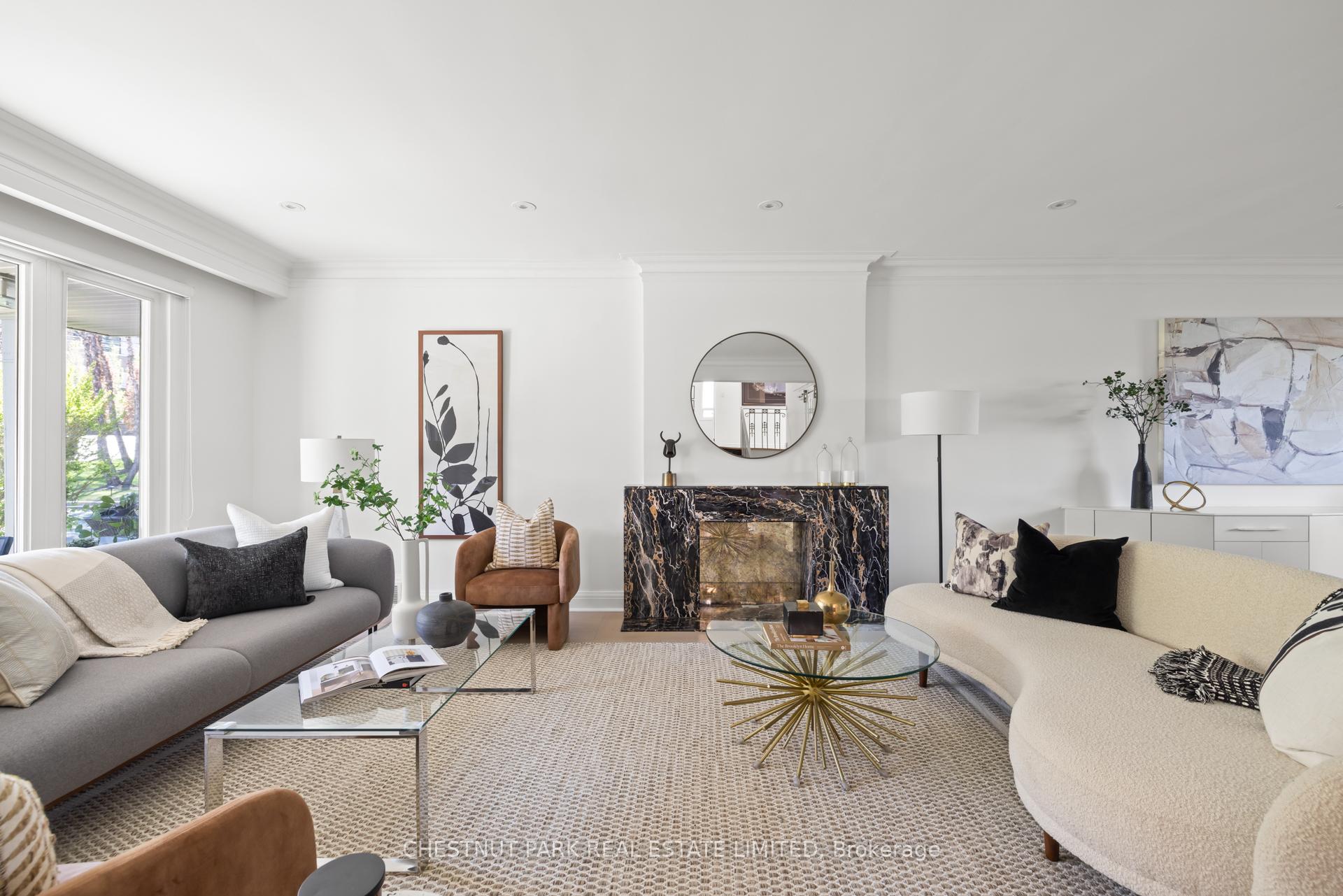 Photo 8 of 308 Hillhurst Boulevard, Toronto, Englemount-Lawrence — HOMEH