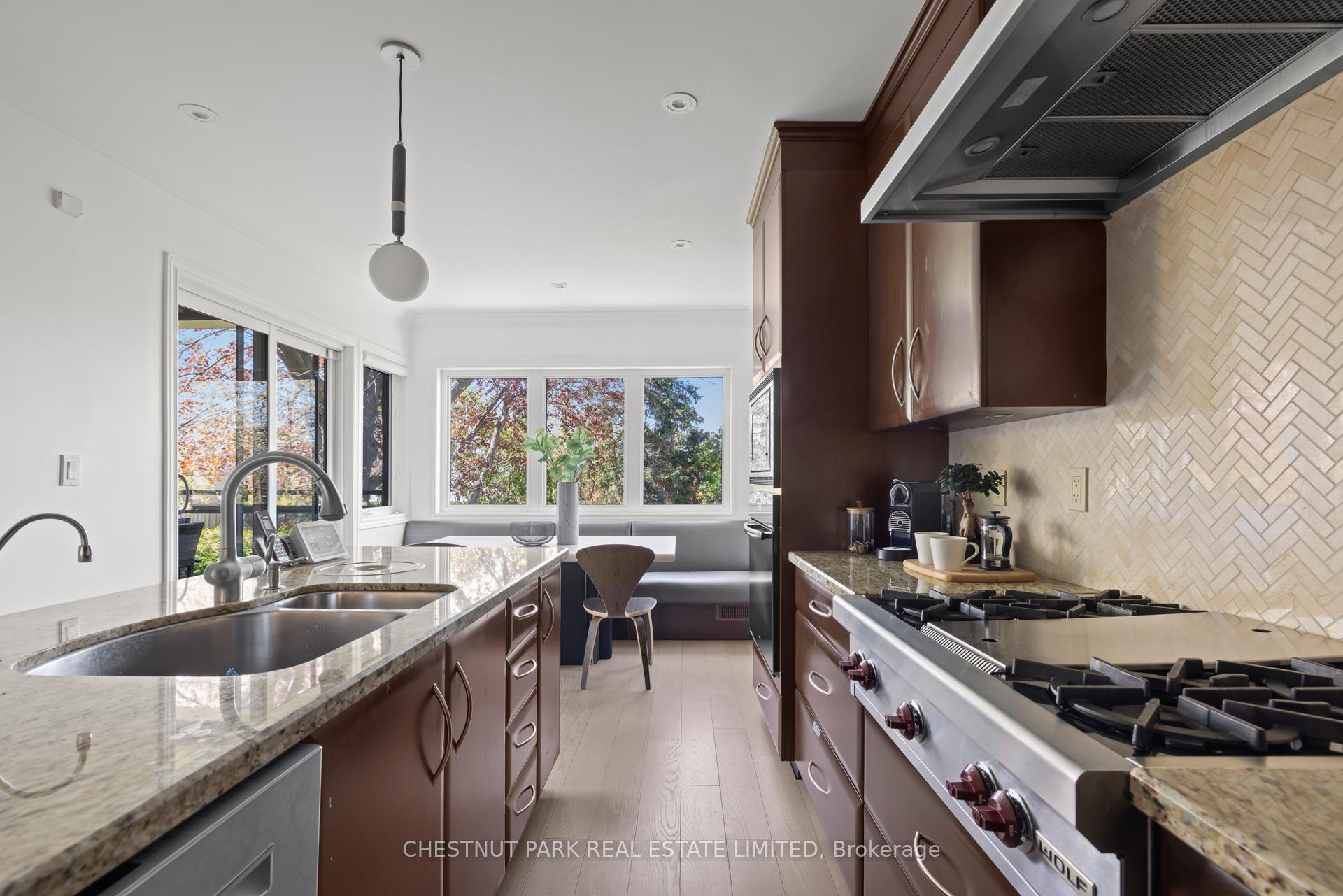 Photo 5 of 308 Hillhurst Boulevard, Toronto, Englemount-Lawrence — HOMEH