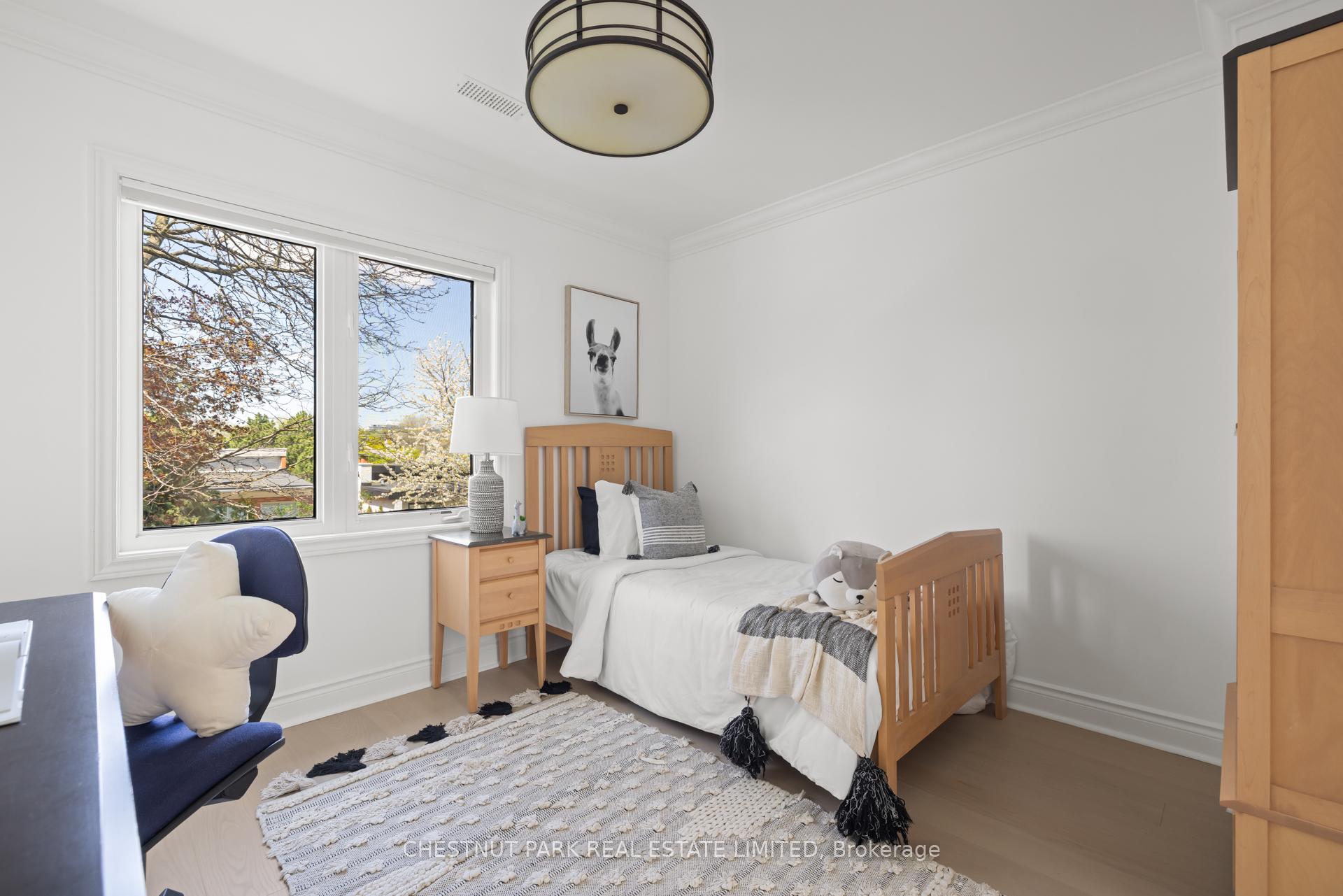 Photo 36 of 308 Hillhurst Boulevard, Toronto, Englemount-Lawrence — HOMEH
