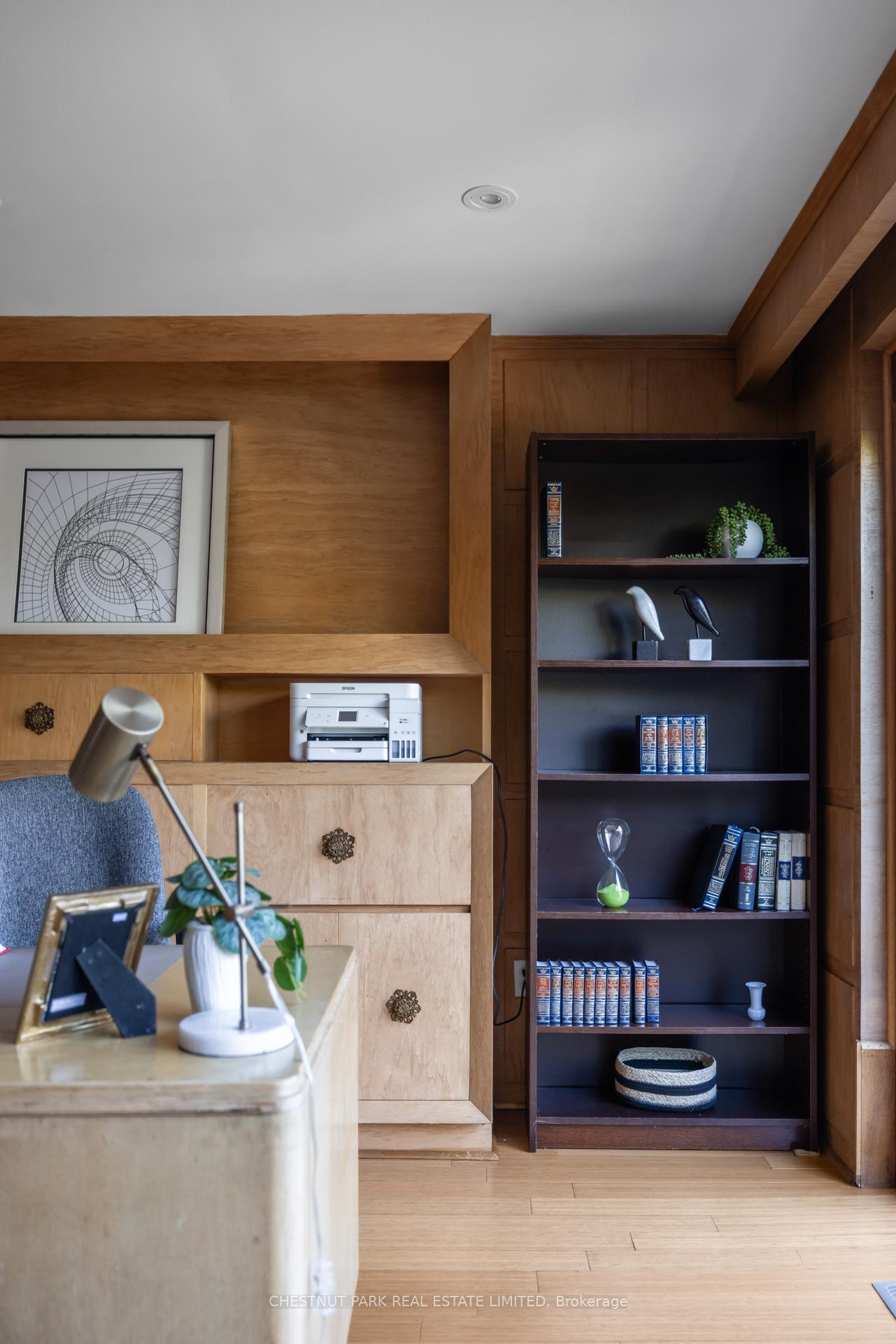 Photo 37 of 308 Hillhurst Boulevard, Toronto, Englemount-Lawrence — HOMEH
