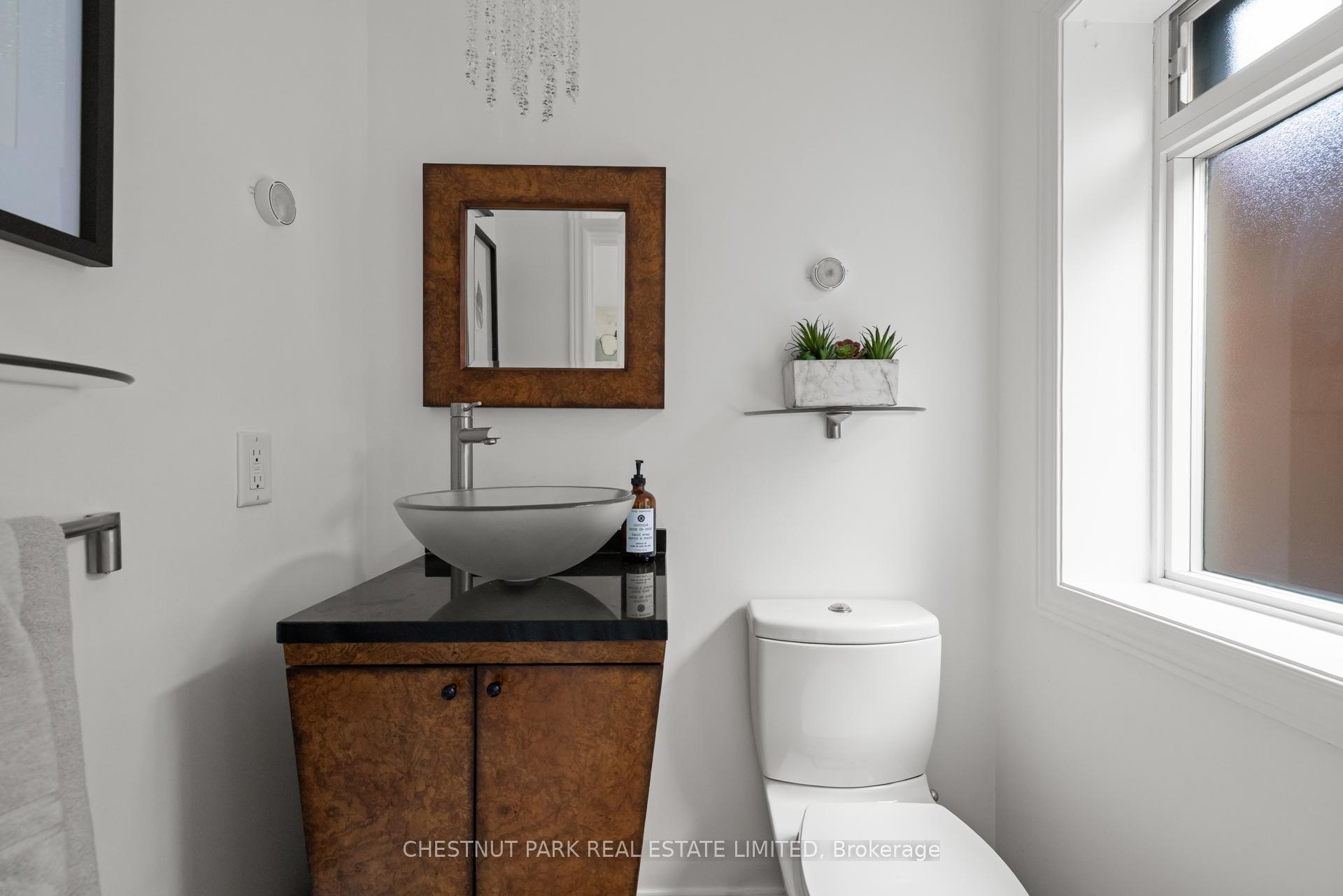 Photo 42 of 308 Hillhurst Boulevard, Toronto, Englemount-Lawrence — HOMEH