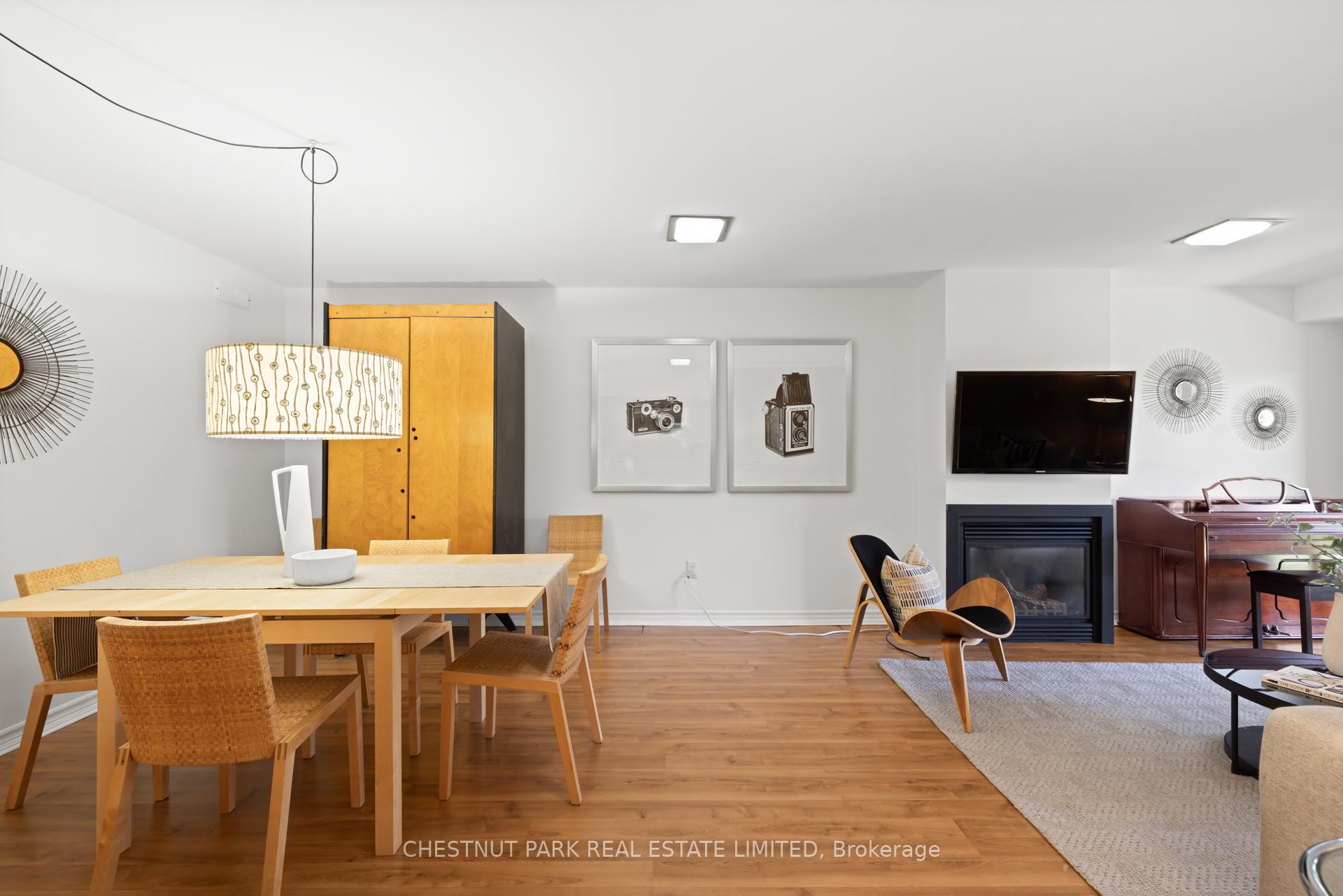 Photo 43 of 308 Hillhurst Boulevard, Toronto, Englemount-Lawrence — HOMEH
