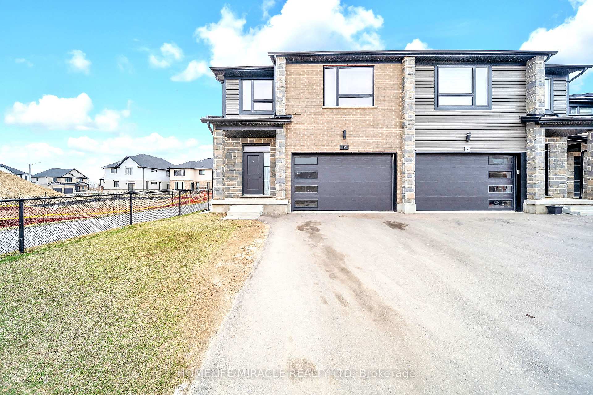 Photo 4 of 154 Otterbein Road, Kitchener — HOMEH