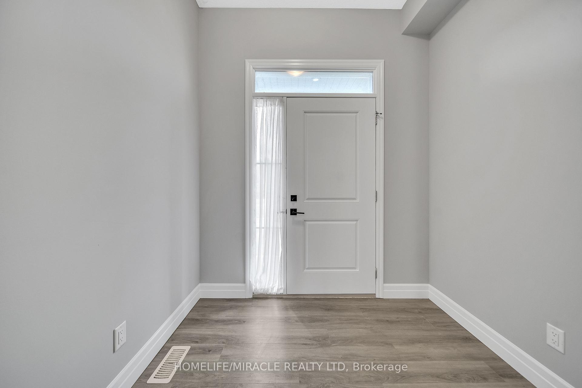 Photo 5 of 154 Otterbein Road, Kitchener — HOMEH