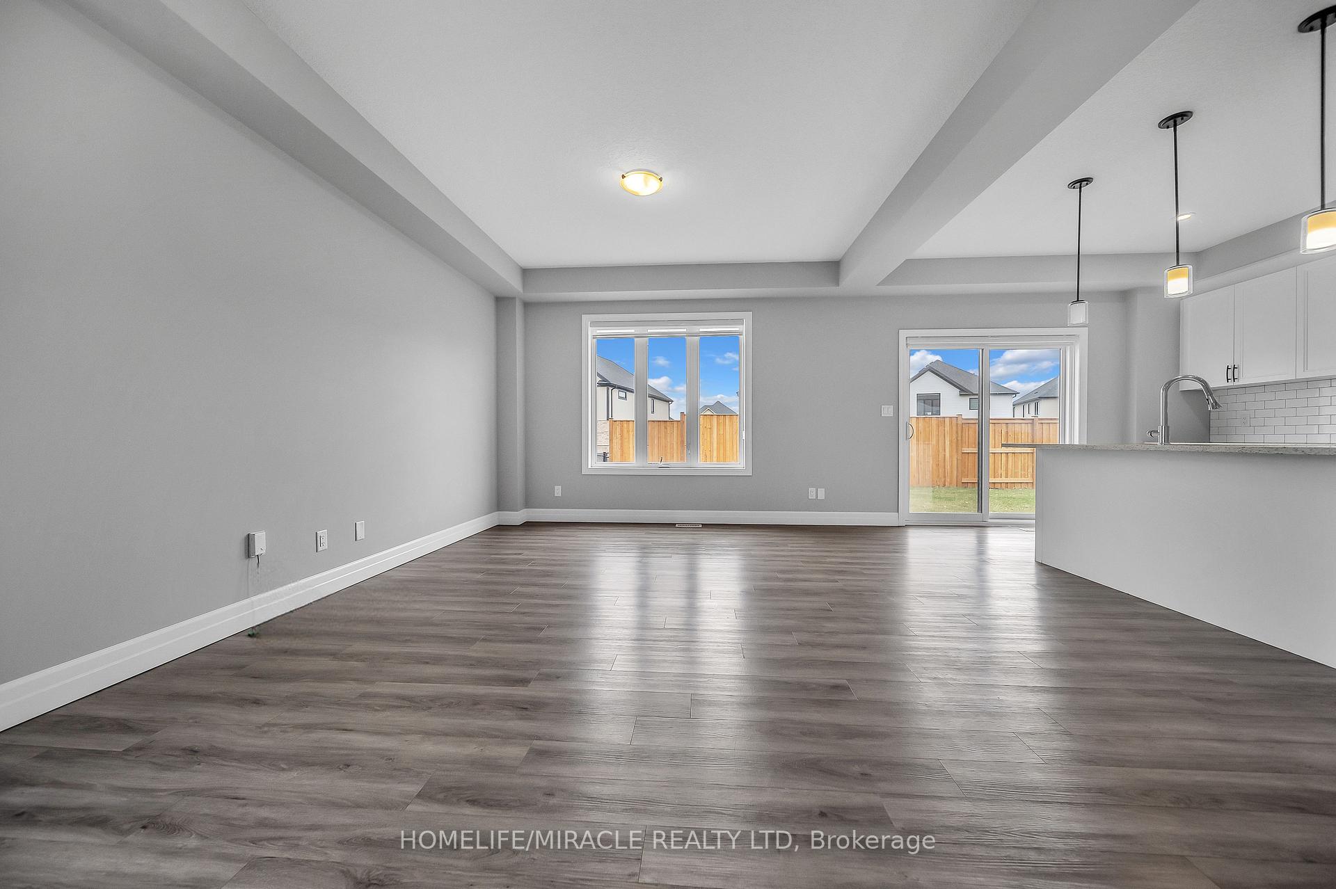 Photo 23 of 154 Otterbein Road, Kitchener — HOMEH