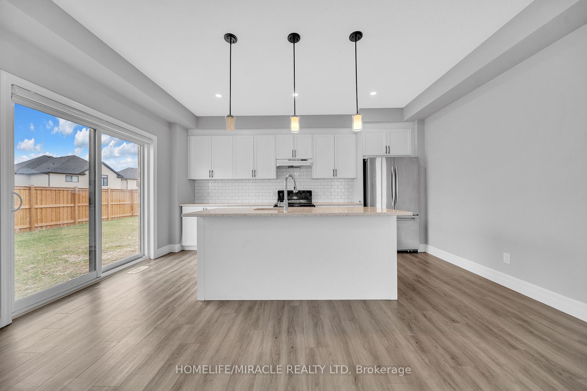 Photo 31 of 154 Otterbein Road, Kitchener — HOMEH