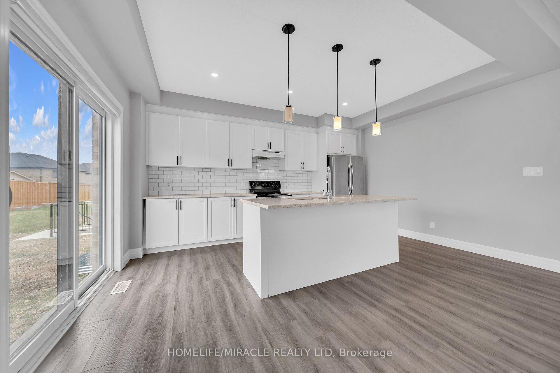 Photo 30 of 154 Otterbein Road, Kitchener — HOMEH