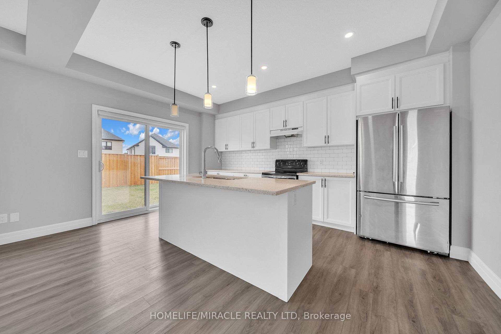 Photo 35 of 154 Otterbein Road, Kitchener — HOMEH