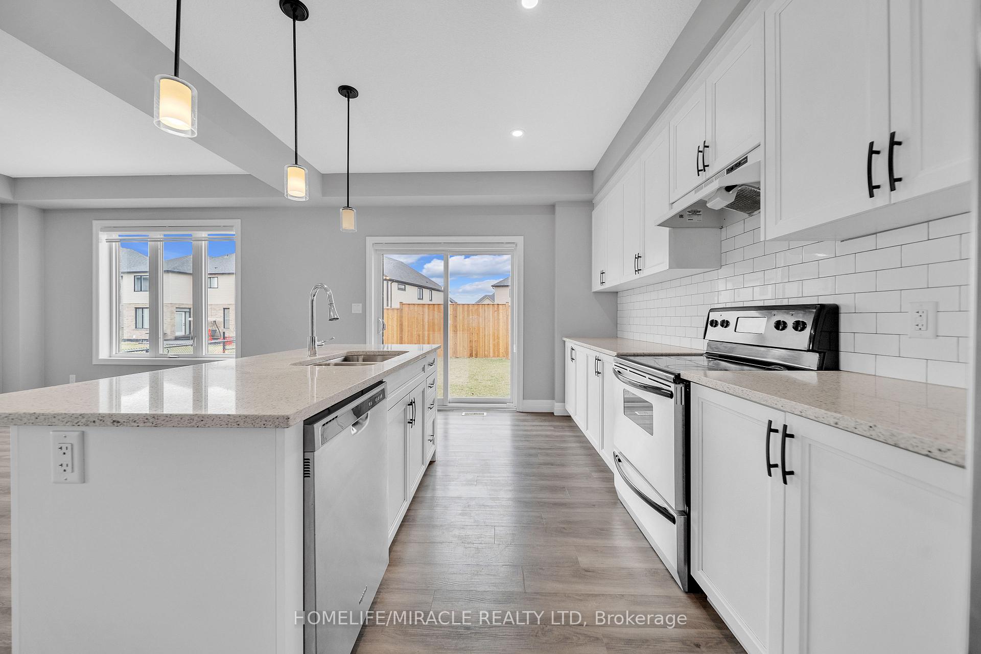 Photo 33 of 154 Otterbein Road, Kitchener — HOMEH