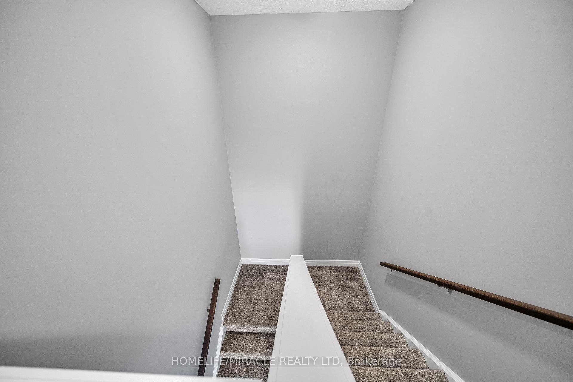 Photo 29 of 154 Otterbein Road, Kitchener — HOMEH