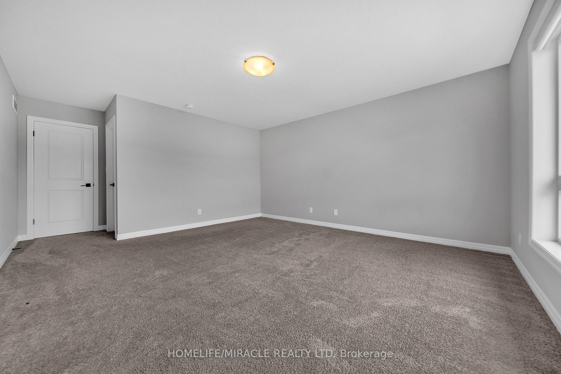 Photo 32 of 154 Otterbein Road, Kitchener — HOMEH