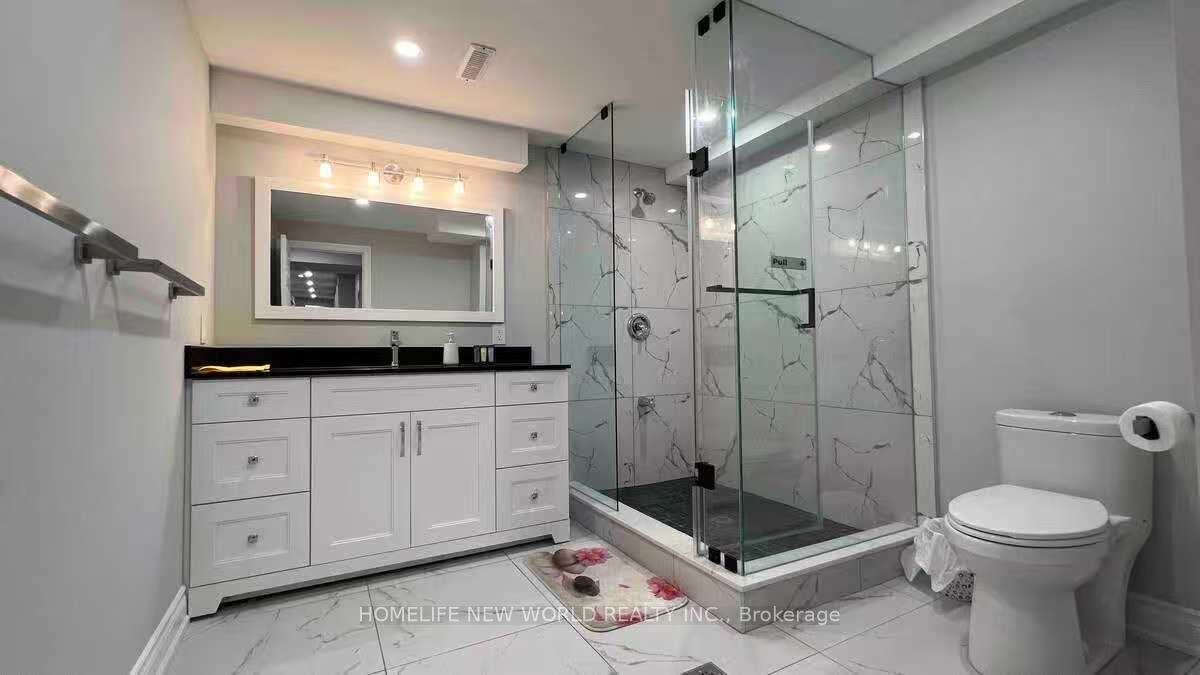 Photo 2 of 93 Oliver Lane, Vaughan, Maple — HOMEH