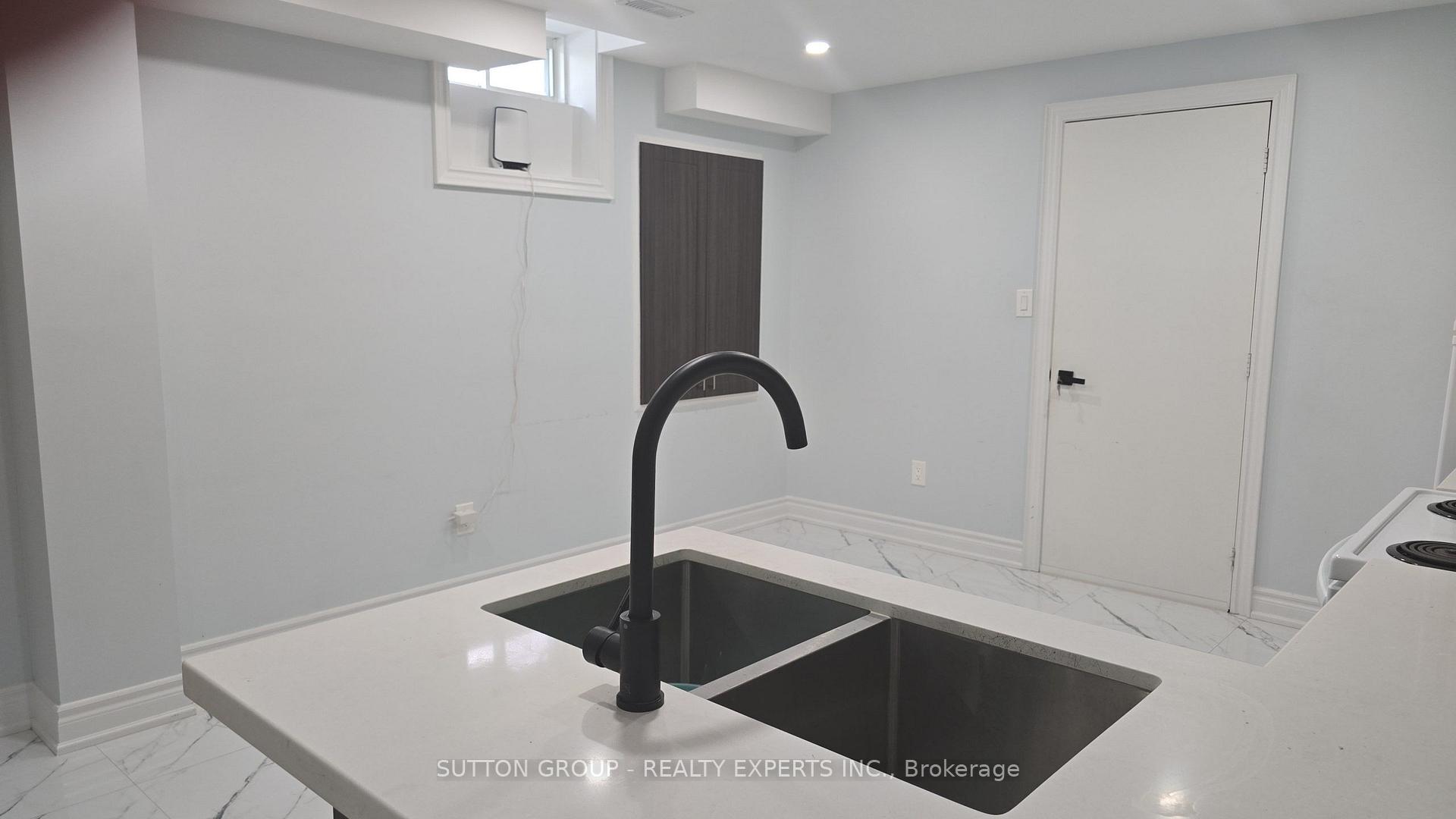 Photo 3 of Unit Basement, 10 Levida Street, Brampton, Vales of Castlemore — HOMEH