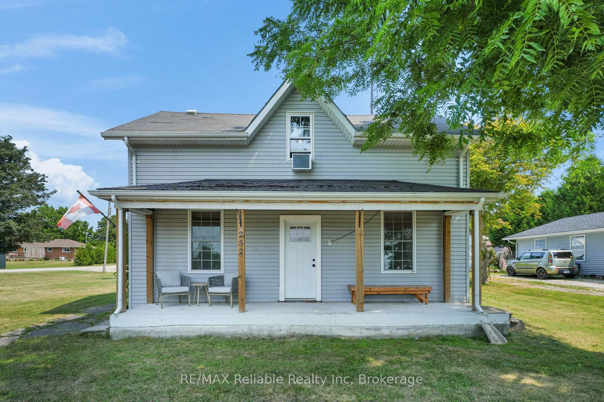 Photo 1 of 252 Kings Road, Central Huron, Londesborough — HOMEH