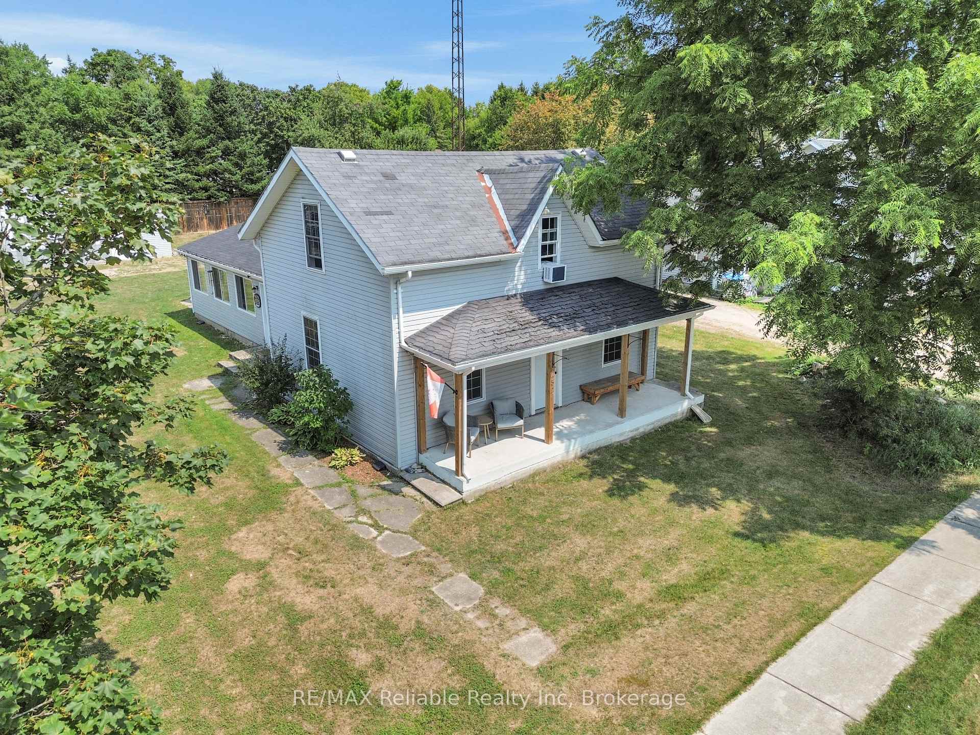 Photo 3 of 252 Kings Road, Central Huron, Londesborough — HOMEH