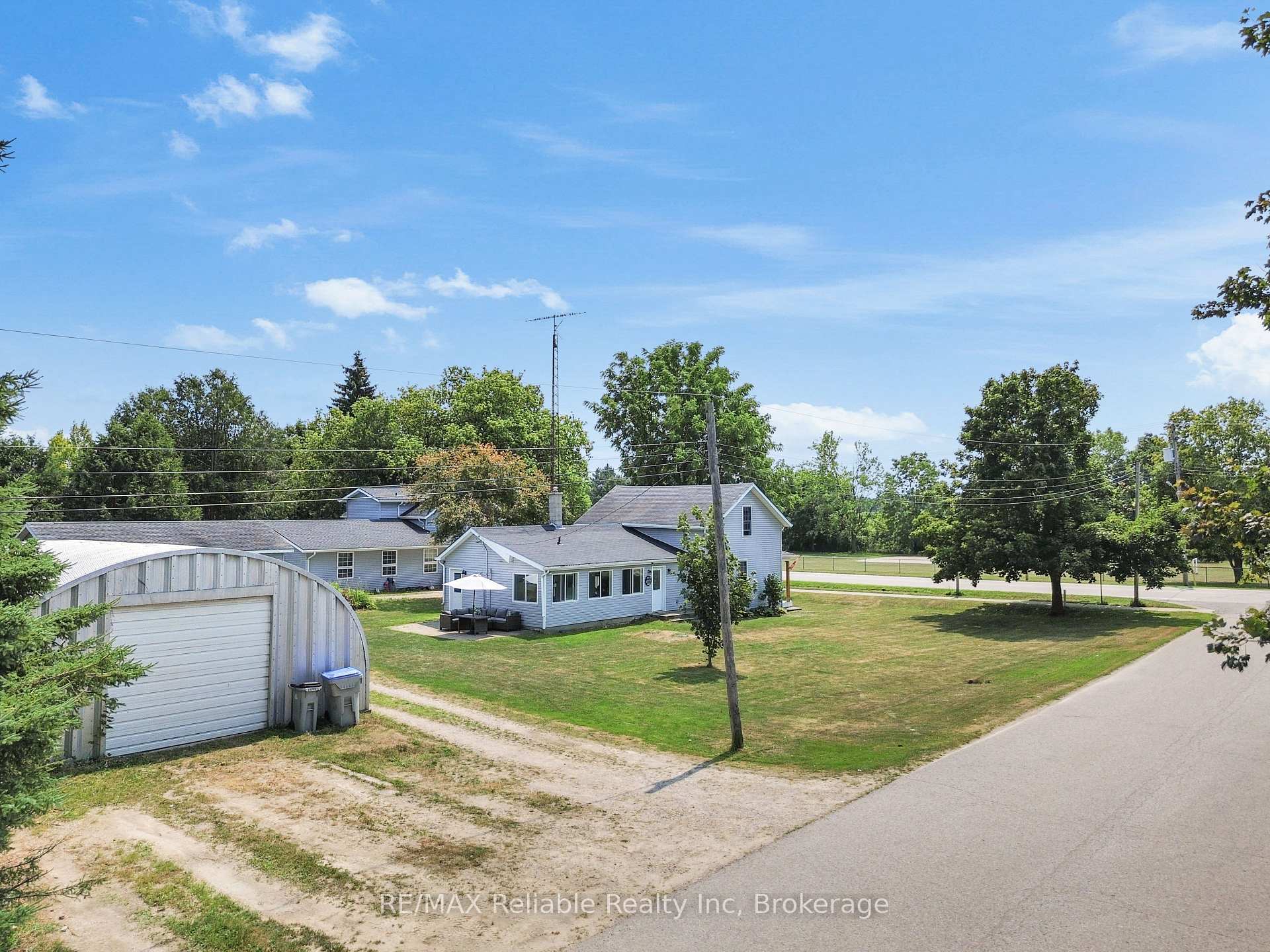 Photo 6 of 252 Kings Road, Central Huron, Londesborough — HOMEH