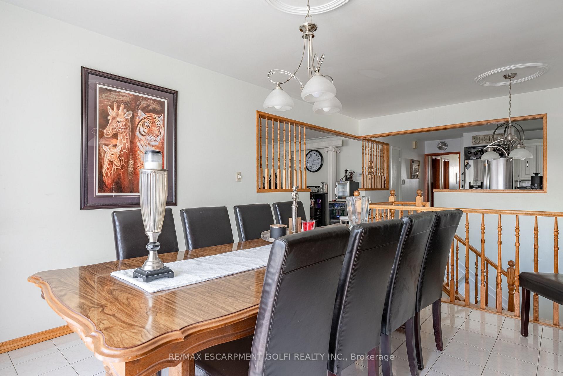 Photo 9 of 5347 Elm Street, Niagara Falls, Cherrywood — HOMEH