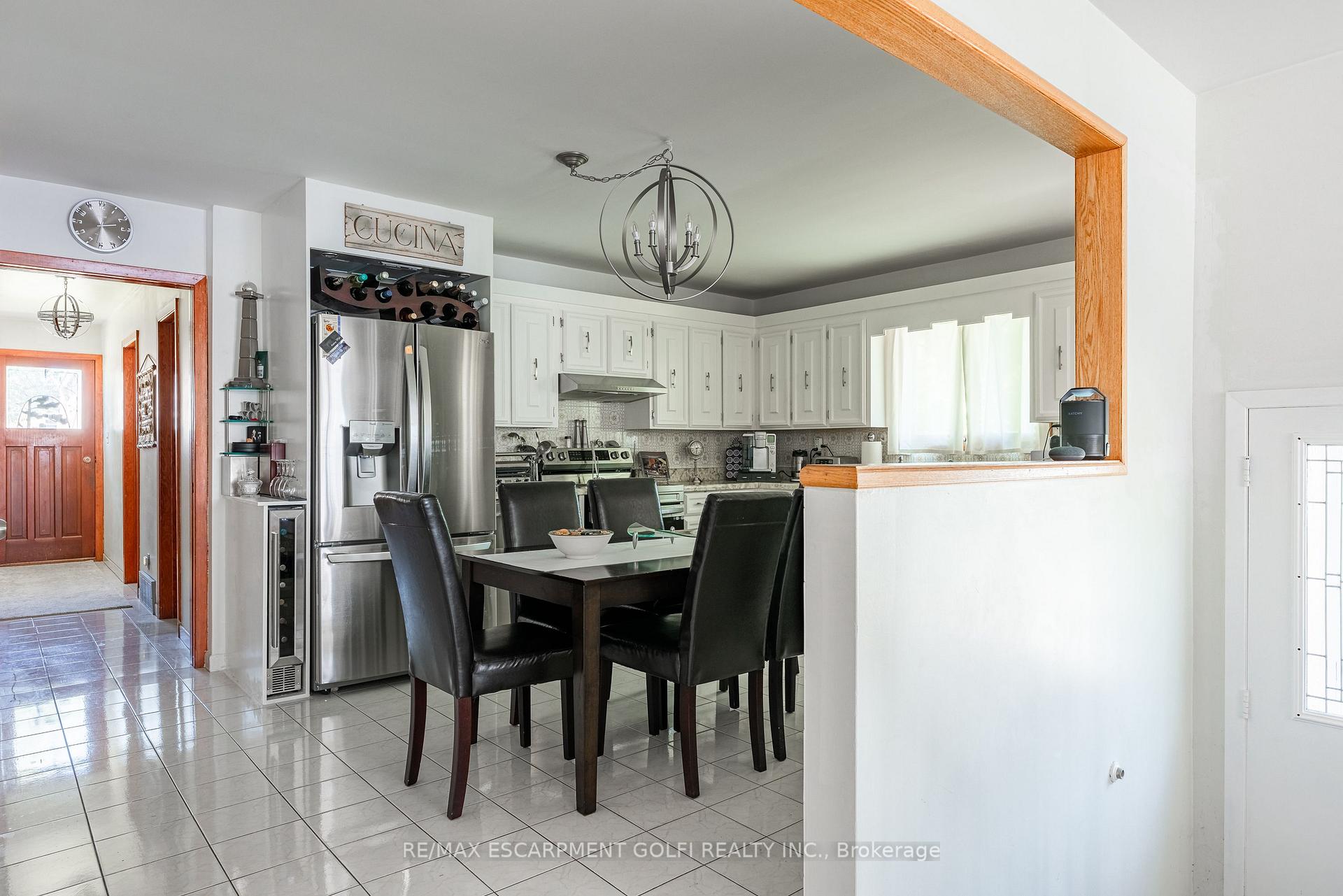 Photo 27 of 5347 Elm Street, Niagara Falls, Cherrywood — HOMEH