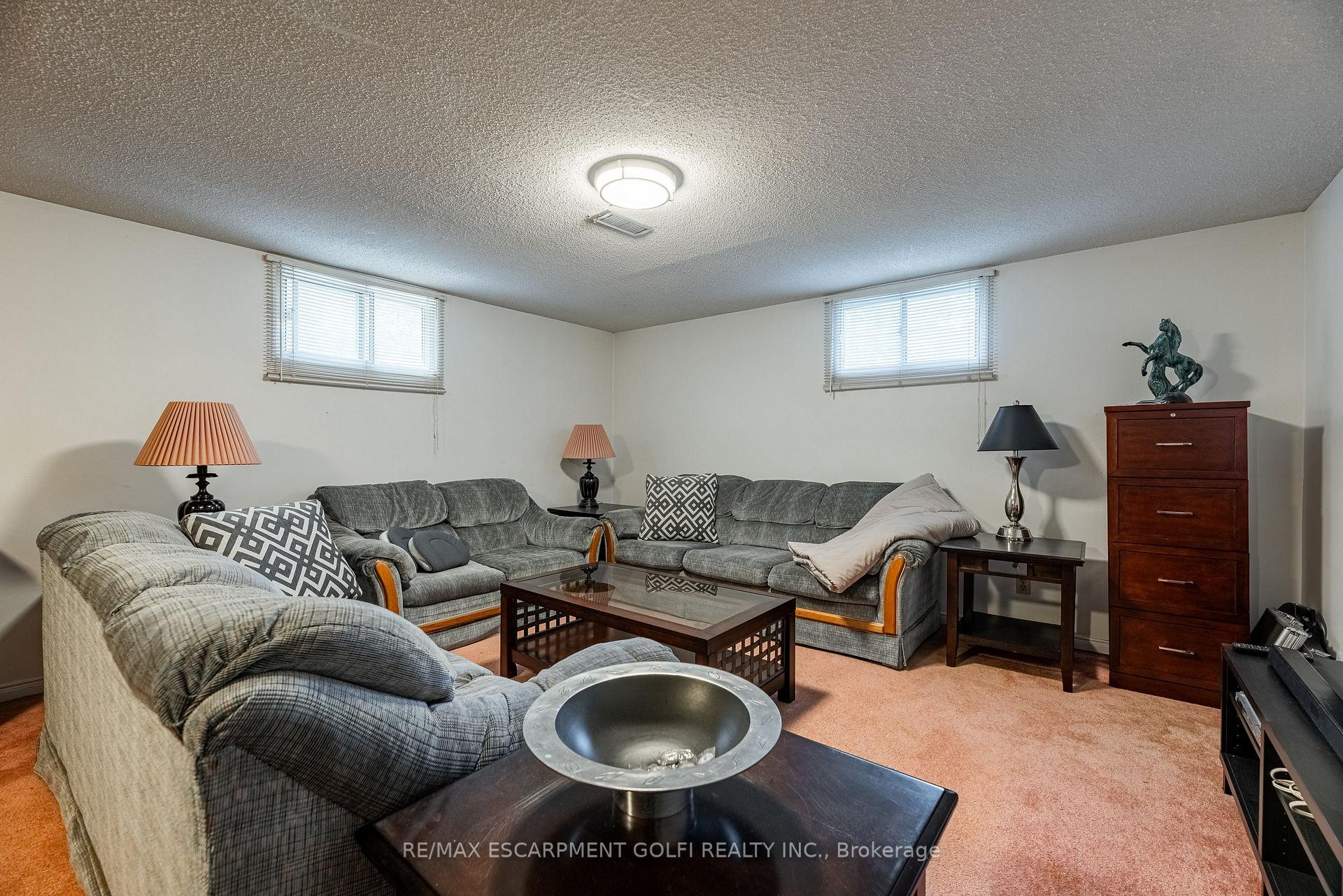 Photo 38 of 5347 Elm Street, Niagara Falls, Cherrywood — HOMEH