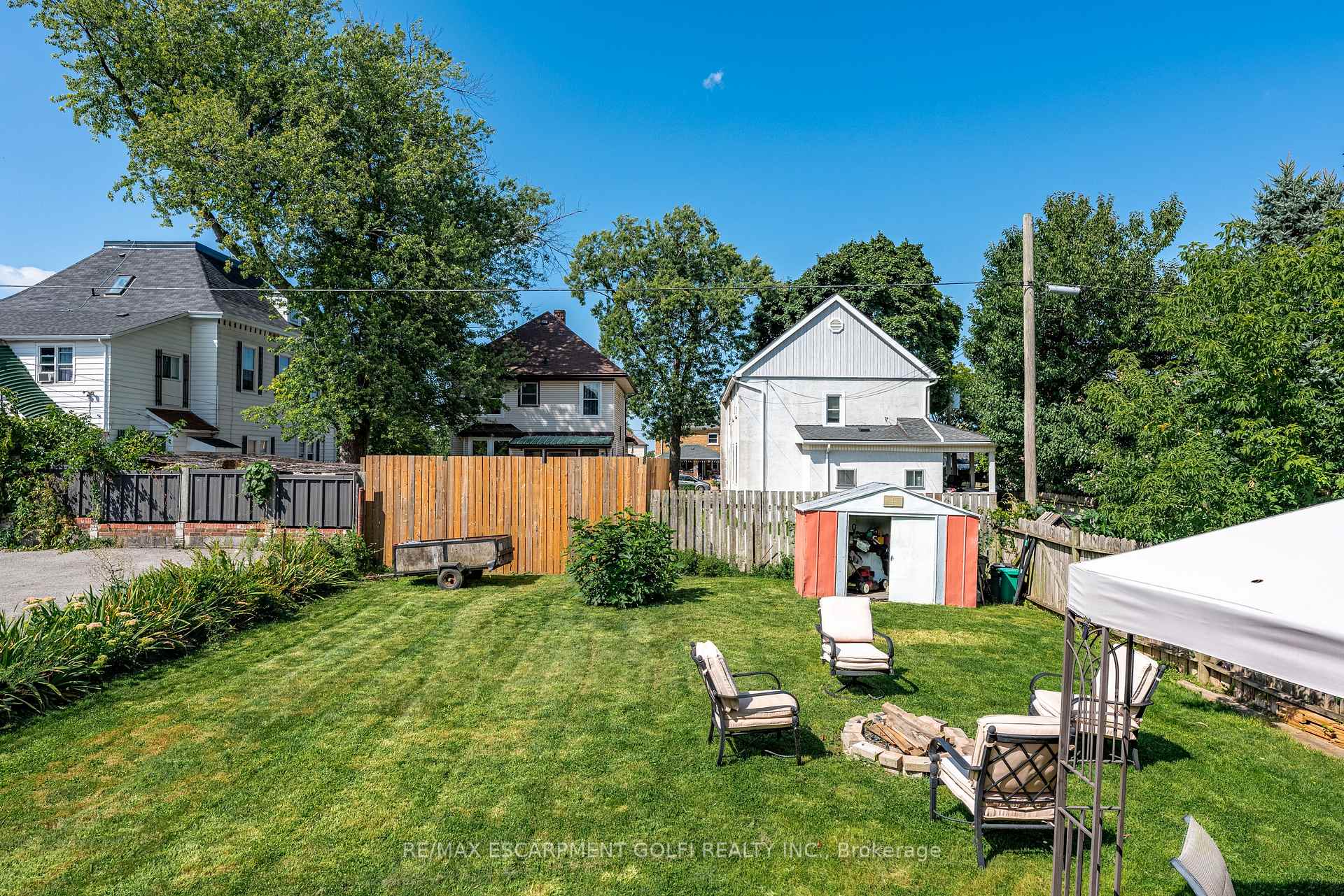 Photo 12 of 5347 Elm Street, Niagara Falls, Cherrywood — HOMEH