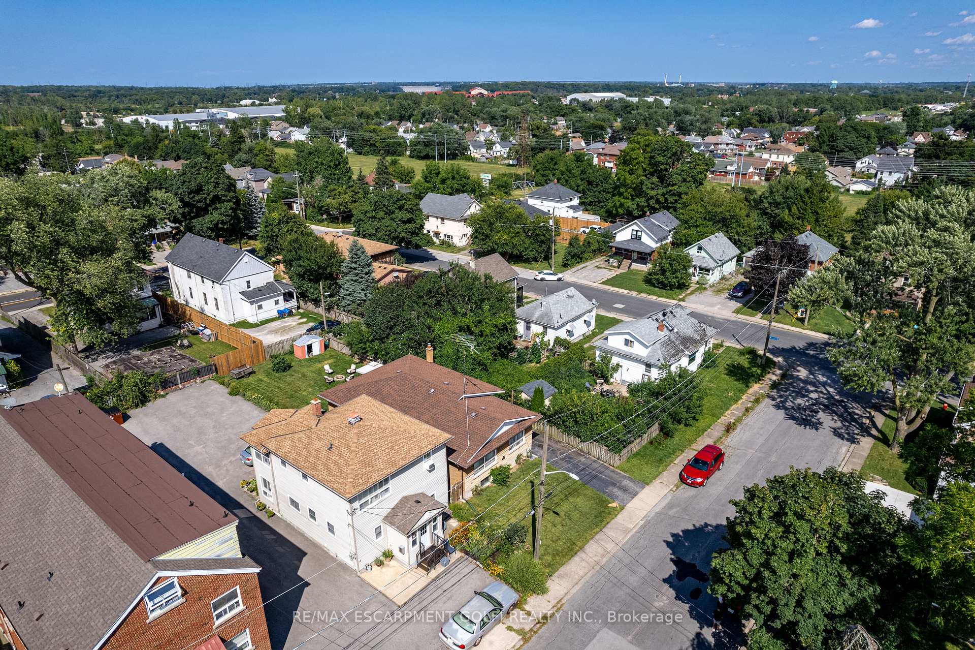 Photo 16 of 5347 Elm Street, Niagara Falls, Cherrywood — HOMEH
