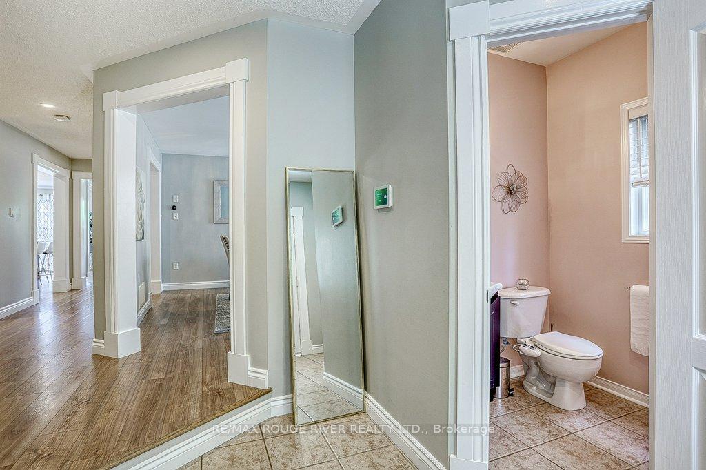 Photo 6 of 58 Dadson Drive, Clarington, Bowmanville — HOMEH