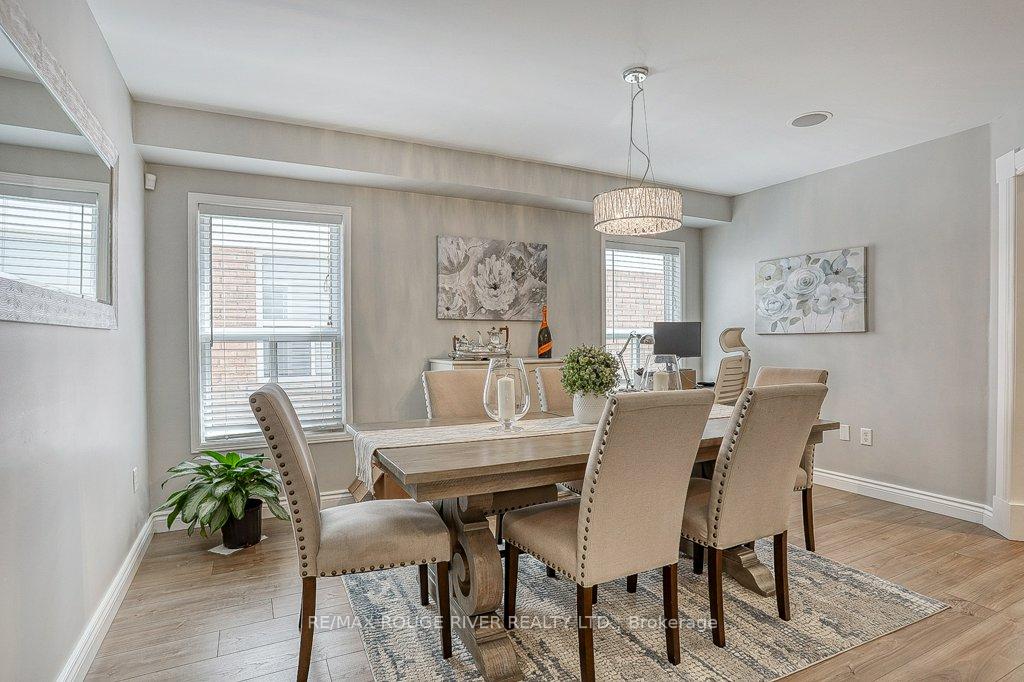 Photo 10 of 58 Dadson Drive, Clarington, Bowmanville — HOMEH