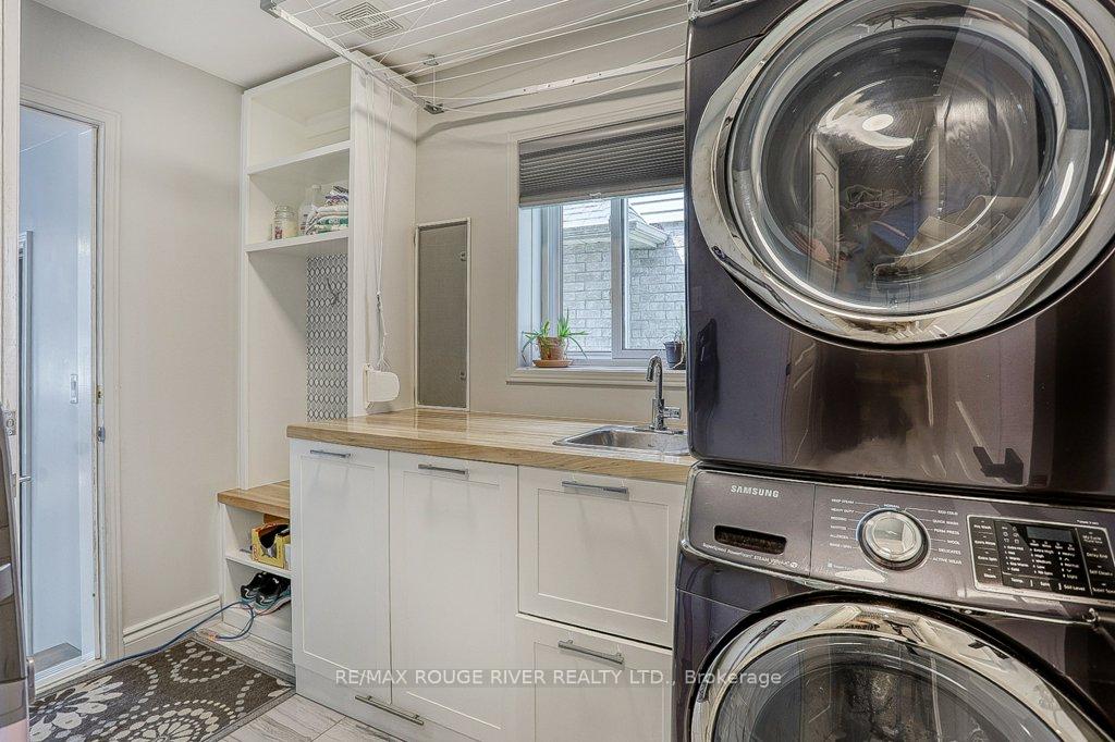 Photo 13 of 58 Dadson Drive, Clarington, Bowmanville — HOMEH