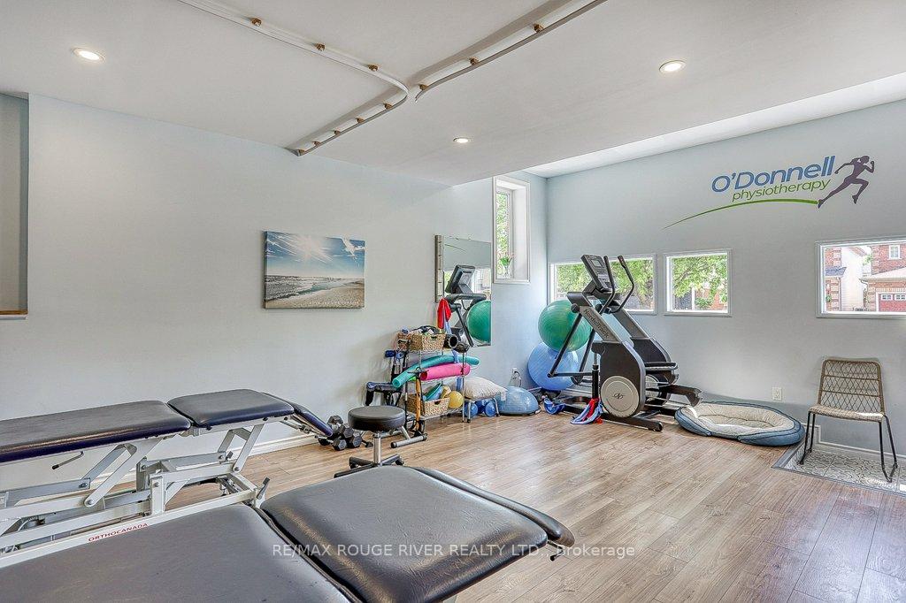 Photo 23 of 58 Dadson Drive, Clarington, Bowmanville — HOMEH