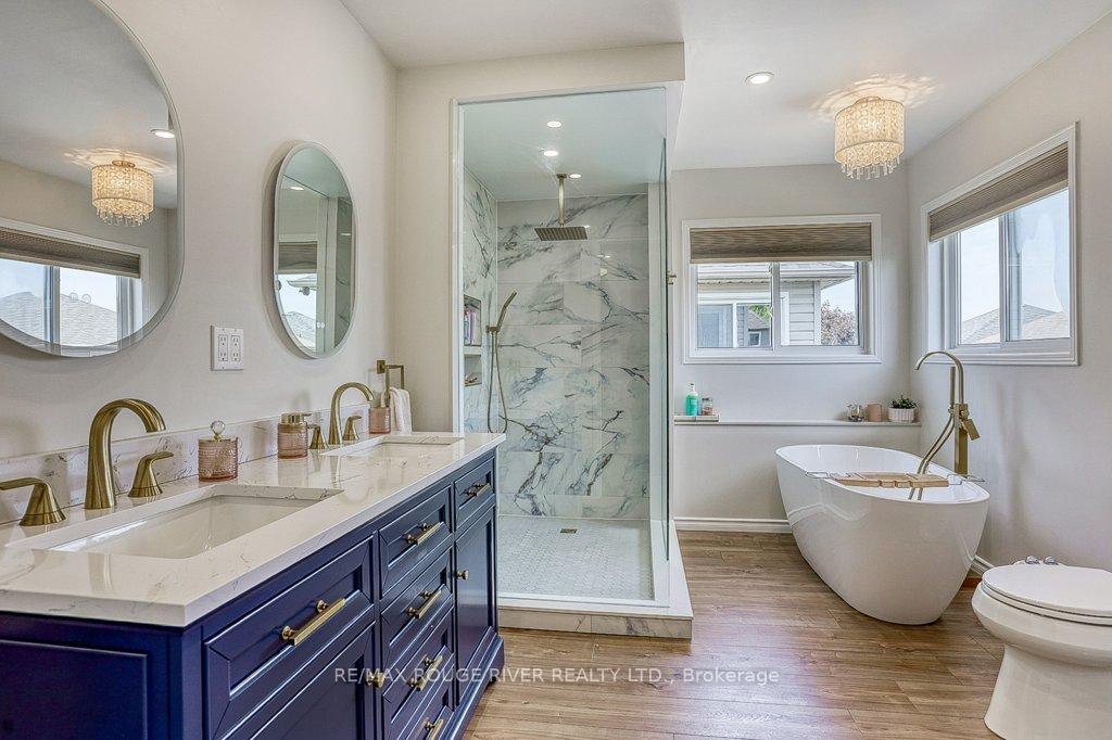 Photo 33 of 58 Dadson Drive, Clarington, Bowmanville — HOMEH