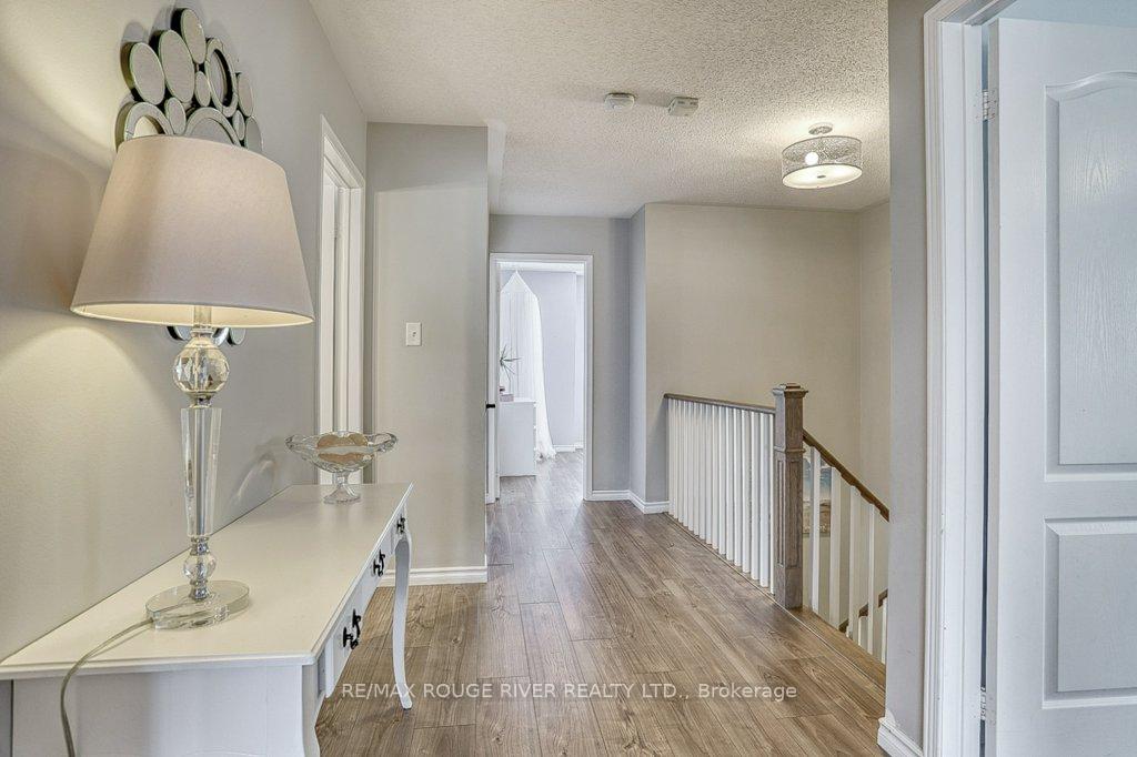Photo 35 of 58 Dadson Drive, Clarington, Bowmanville — HOMEH