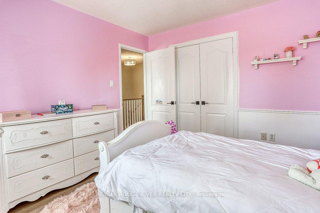 Photo 42 of 58 Dadson Drive, Clarington, Bowmanville — HOMEH