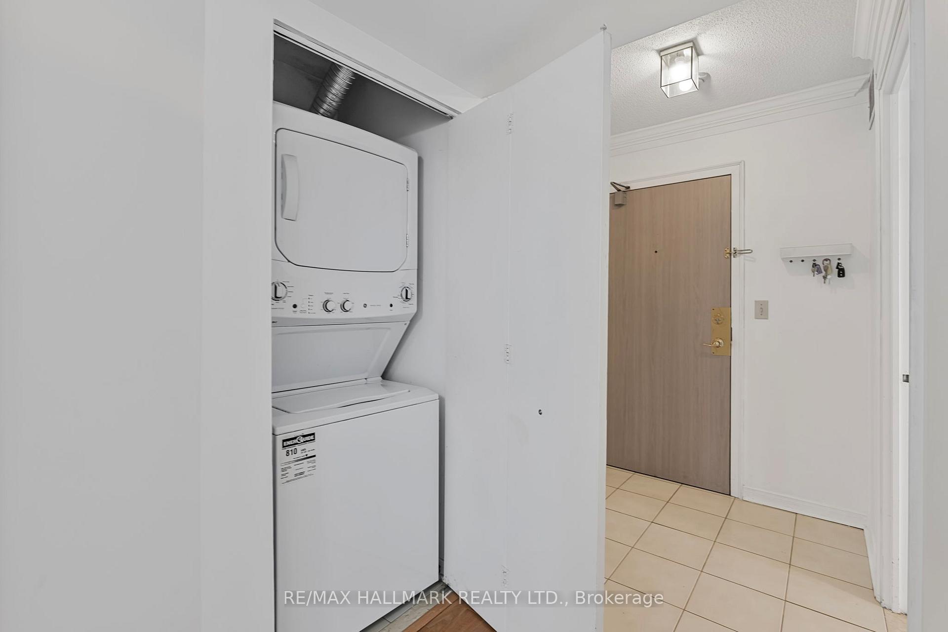 Photo 14 of Unit 811, 150 Dunlop Street E, Barrie, City Centre — HOMEH