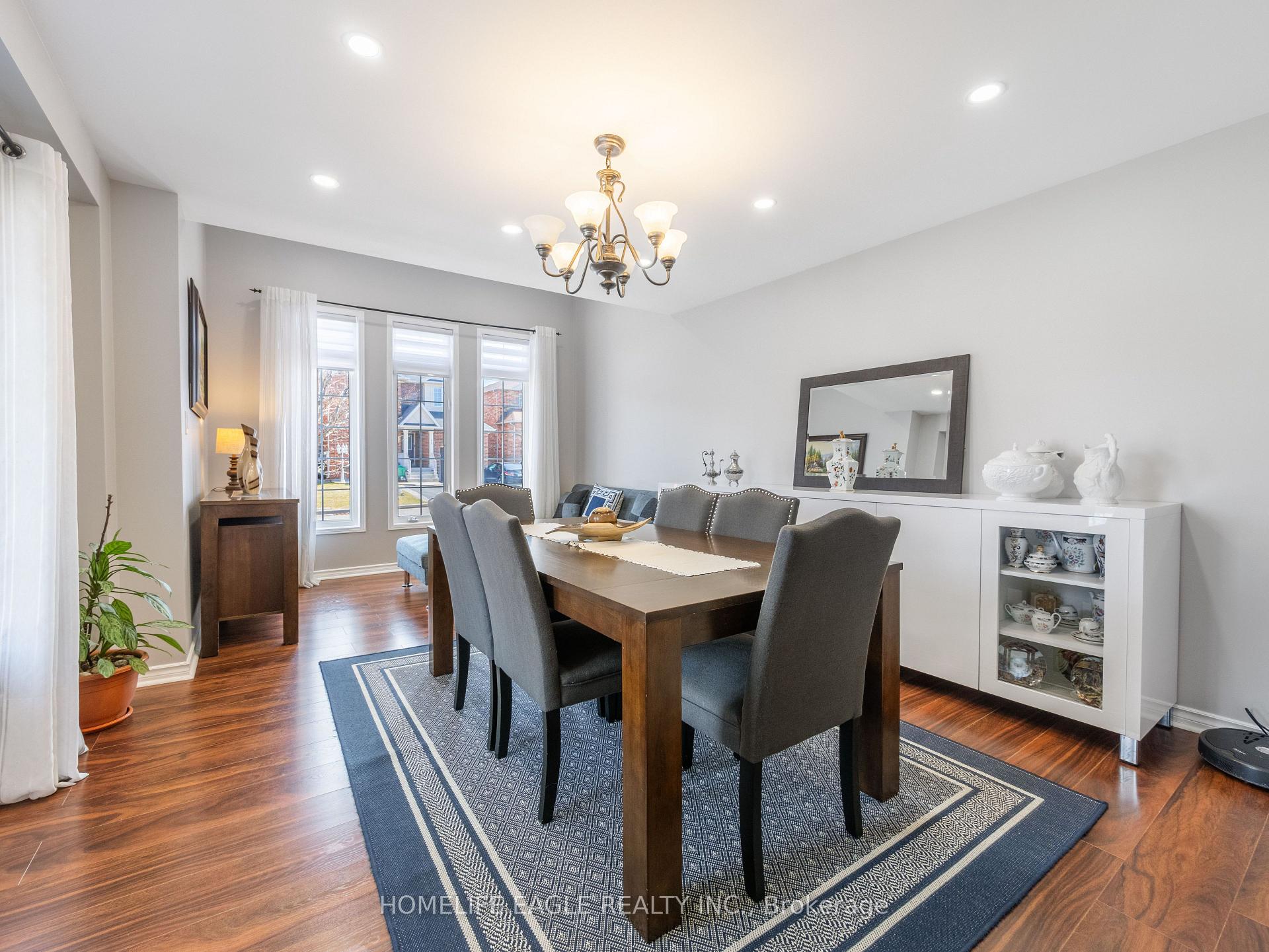 Photo 10 of 2 Piper Street, Brampton, Fletcher's Meadow — HOMEH