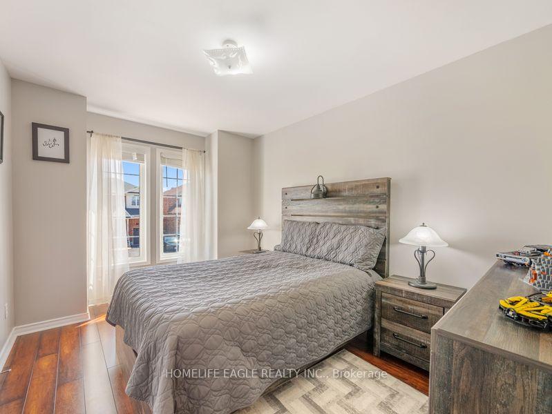 Photo 5 of 2 Piper Street, Brampton, Fletcher's Meadow — HOMEH