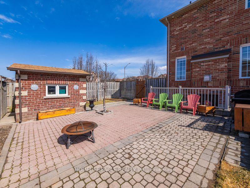 Photo 6 of 2 Piper Street, Brampton, Fletcher's Meadow — HOMEH