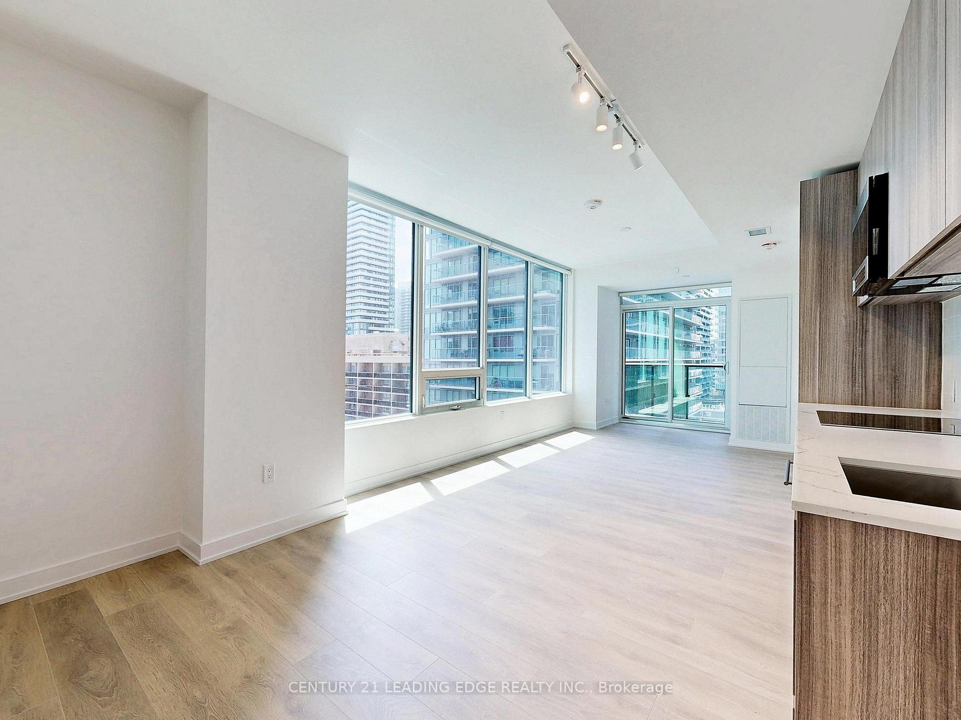 Photo 7 of Unit 1602, 117 Broadway Avenue, Toronto, Mount Pleasant West — HOMEH