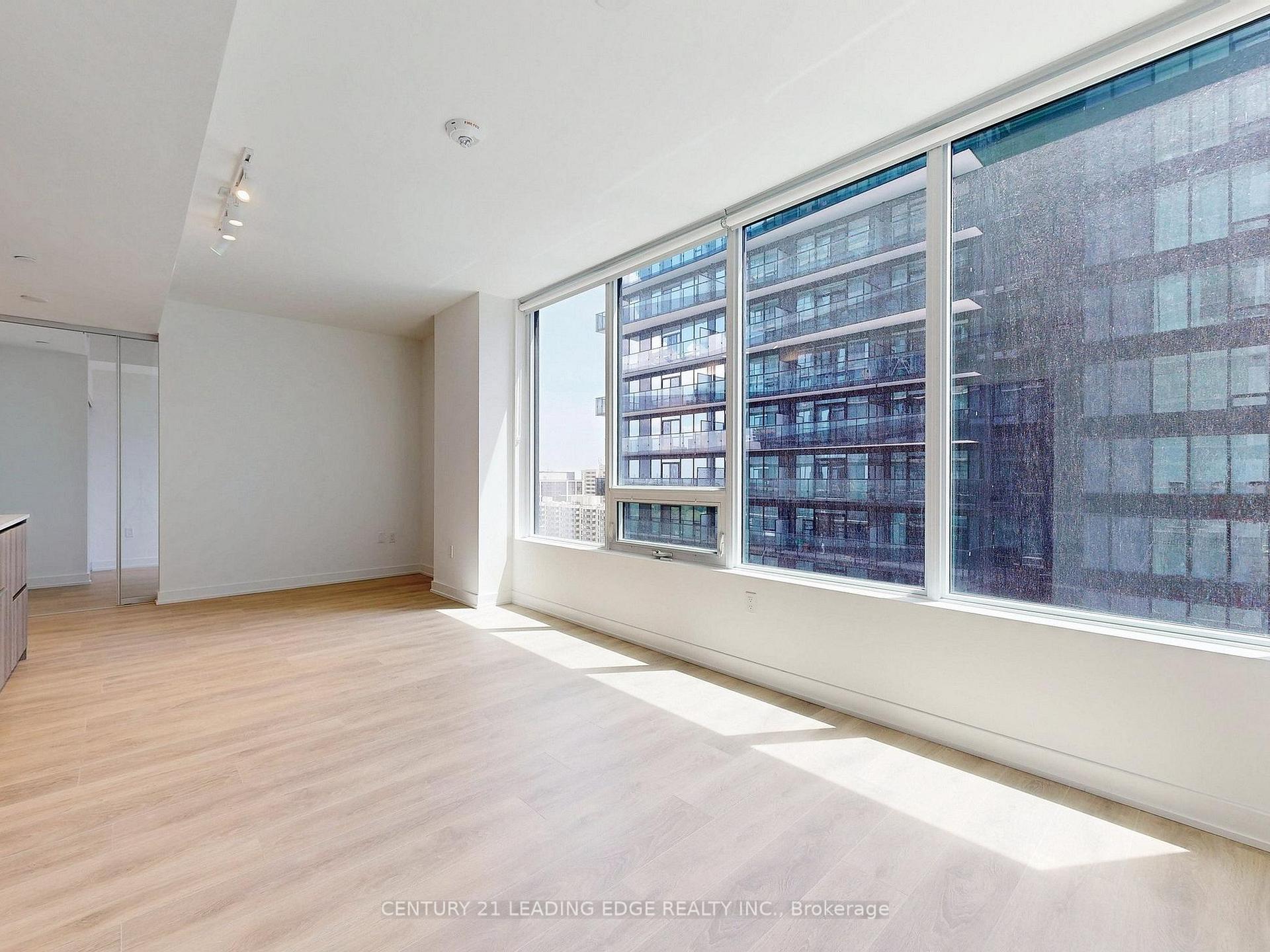 Photo 6 of Unit 1602, 117 Broadway Avenue, Toronto, Mount Pleasant West — HOMEH