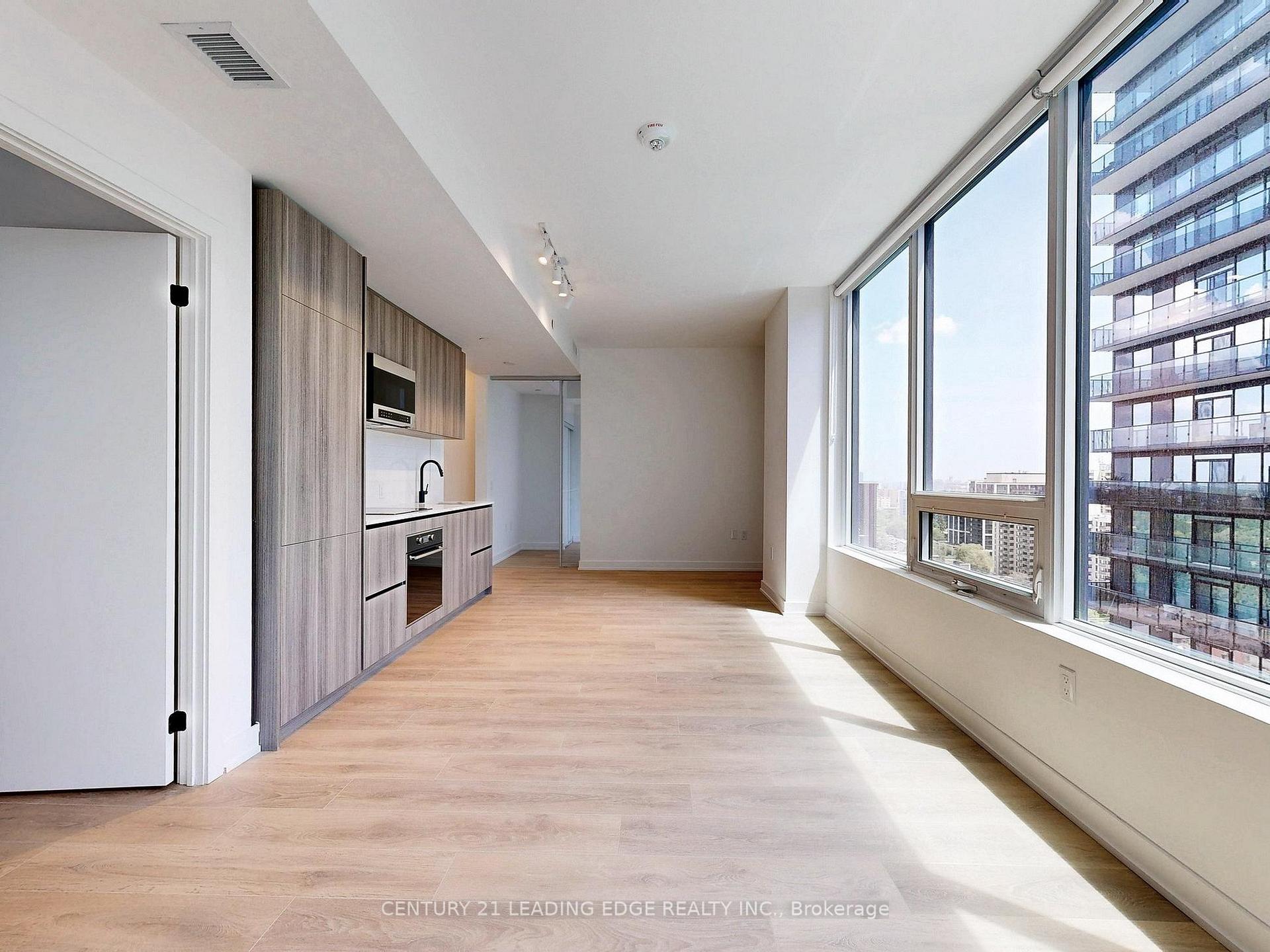 Photo 4 of Unit 1602, 117 Broadway Avenue, Toronto, Mount Pleasant West — HOMEH