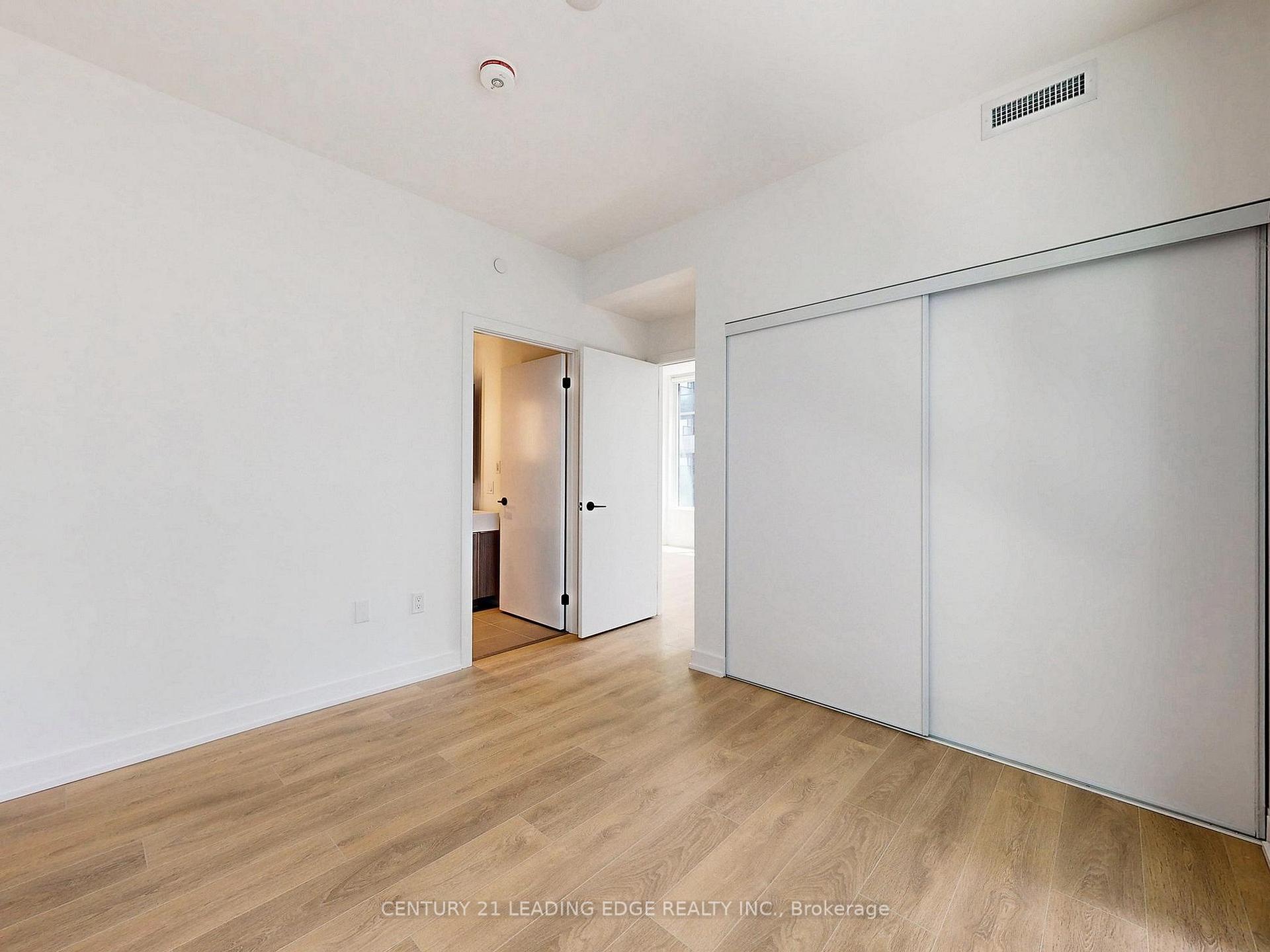 Photo 8 of Unit 1602, 117 Broadway Avenue, Toronto, Mount Pleasant West — HOMEH