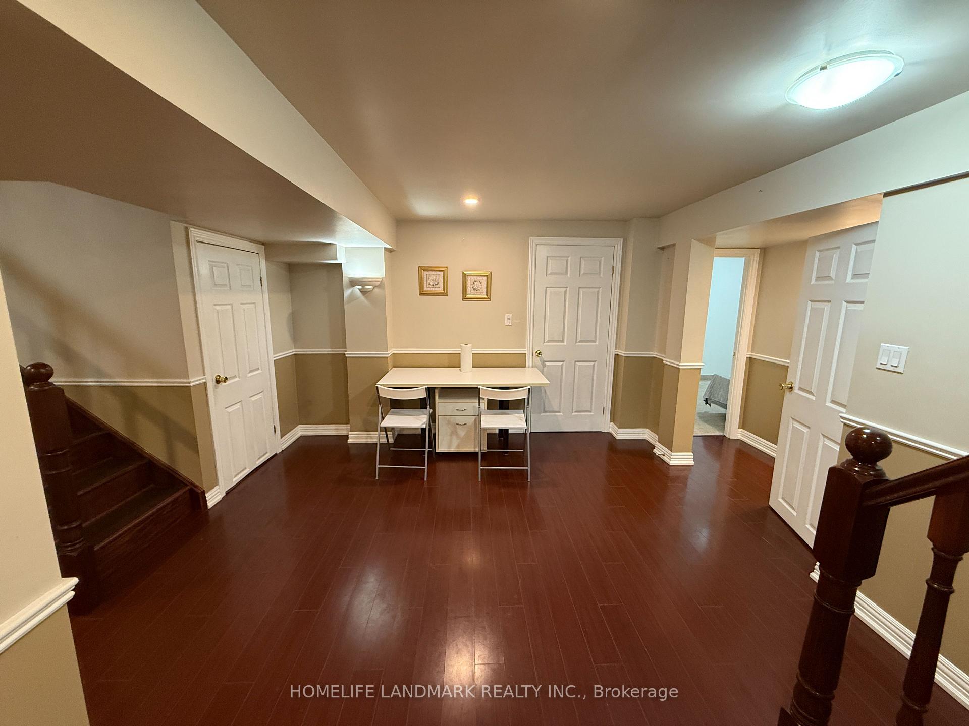 Photo 7 of Bsmt 104 Olivewood Drive, Markham, Middlefield — HOMEH