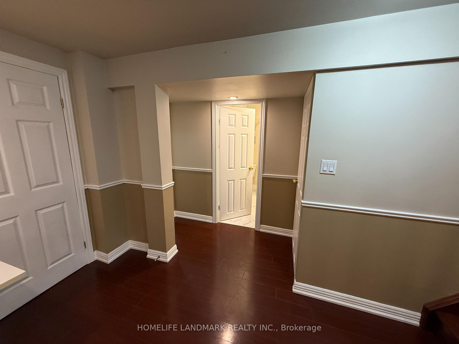 Photo 12 of Bsmt 104 Olivewood Drive, Markham, Middlefield — HOMEH