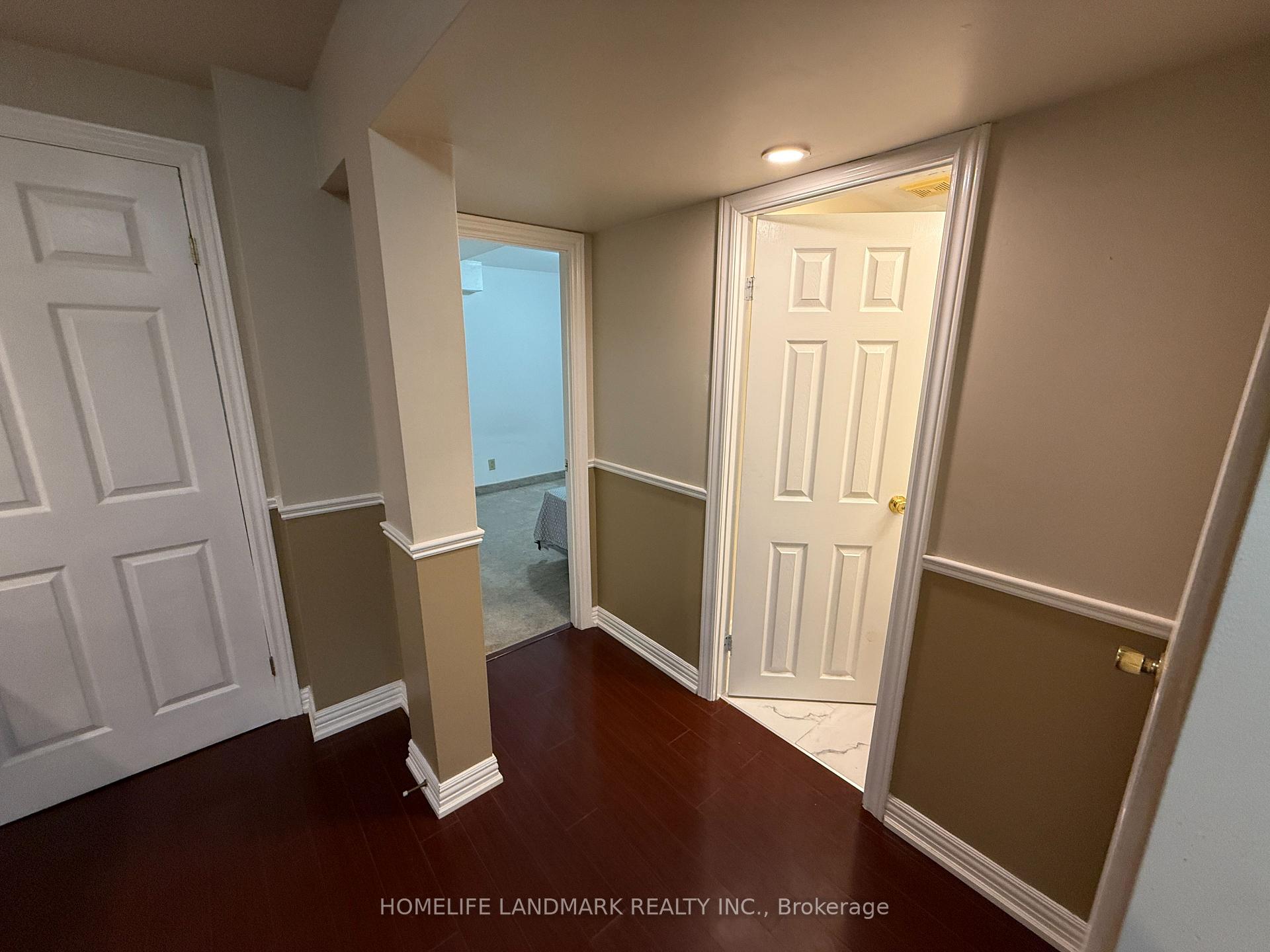 Photo 10 of Bsmt 104 Olivewood Drive, Markham, Middlefield — HOMEH